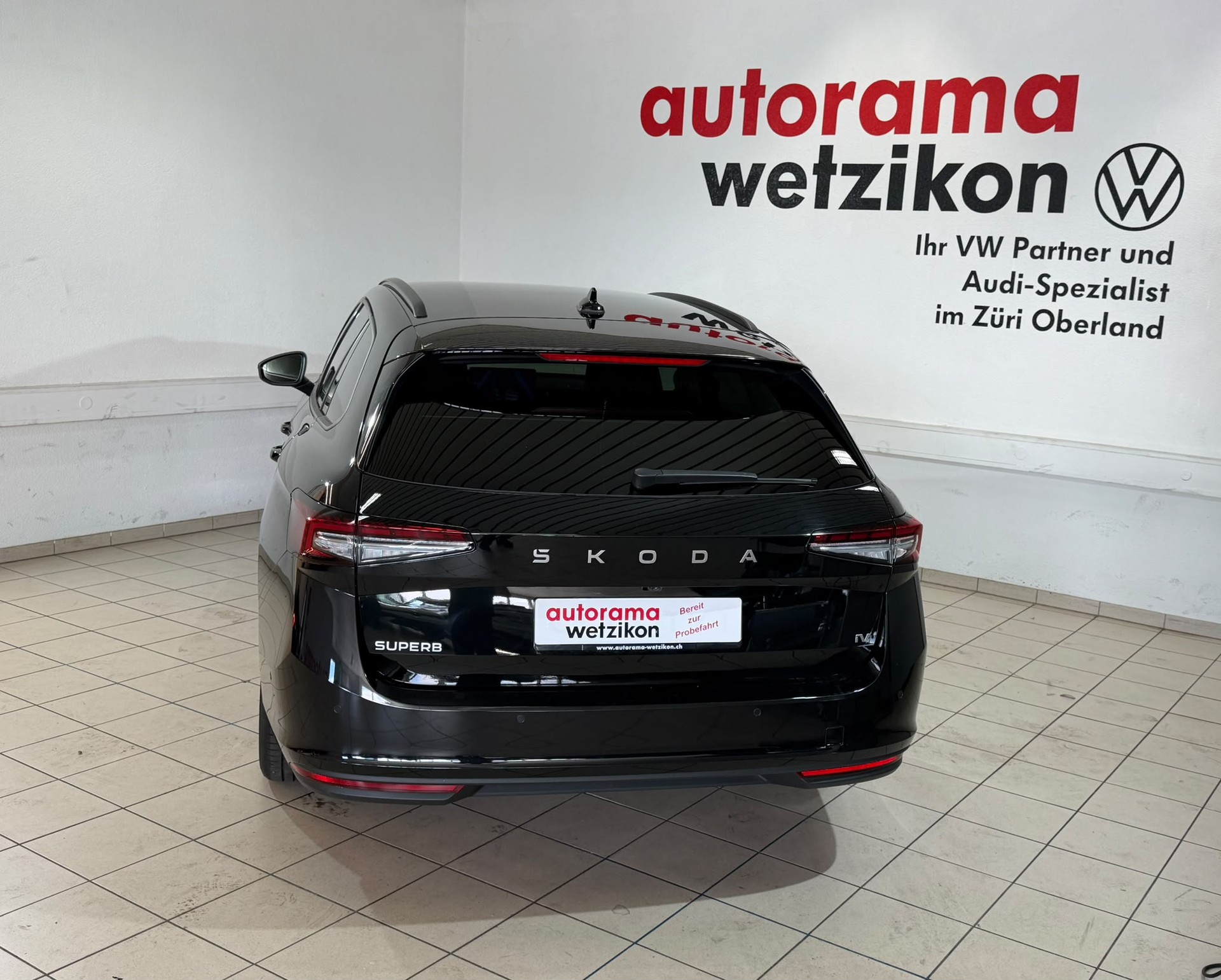 SKODA Superb Combi 1.5 TSI PHEV Selection DSG-image-3