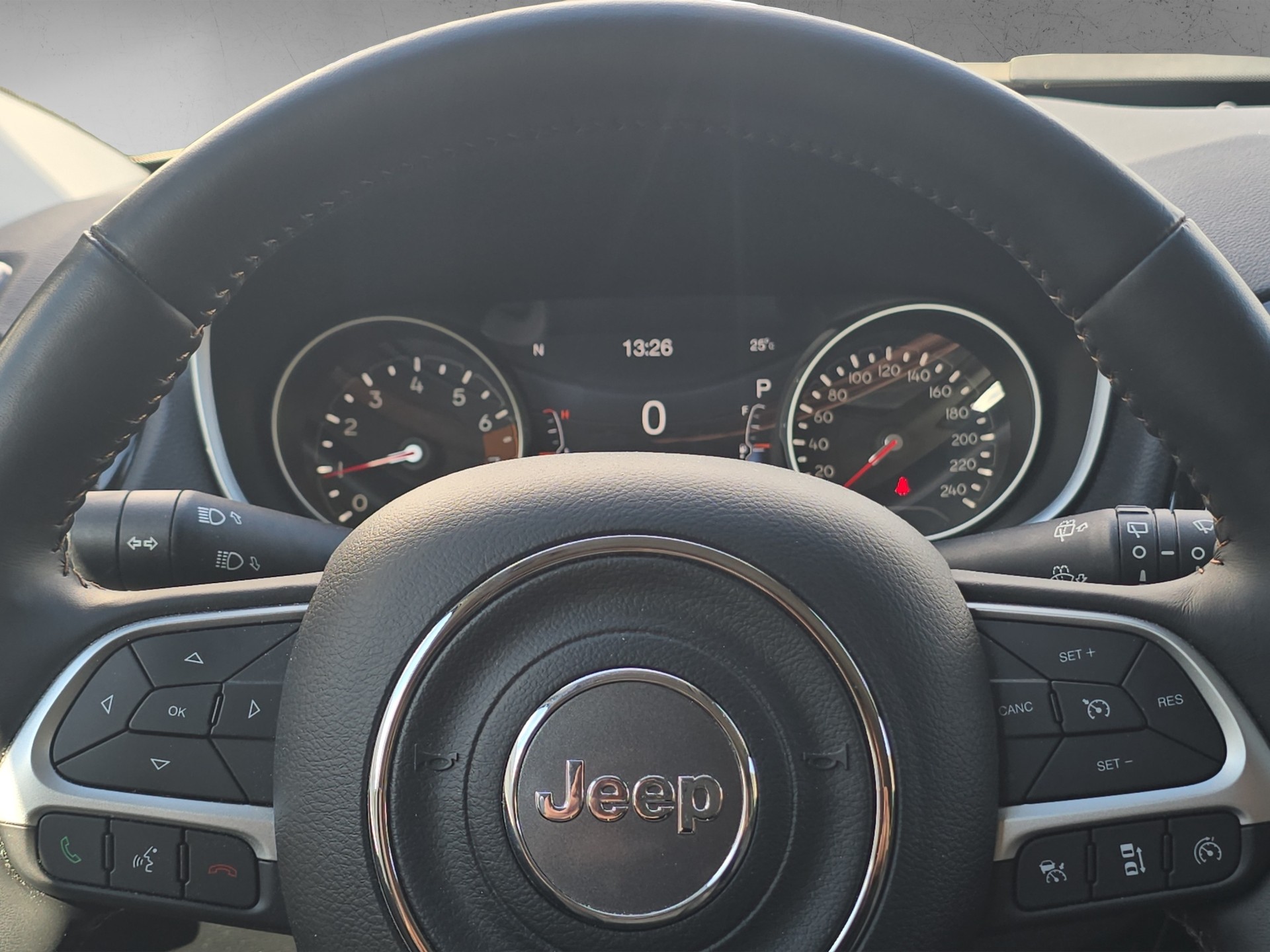 JEEP Compass 1.4 Turbo Limited AWD 9ATX-image-14