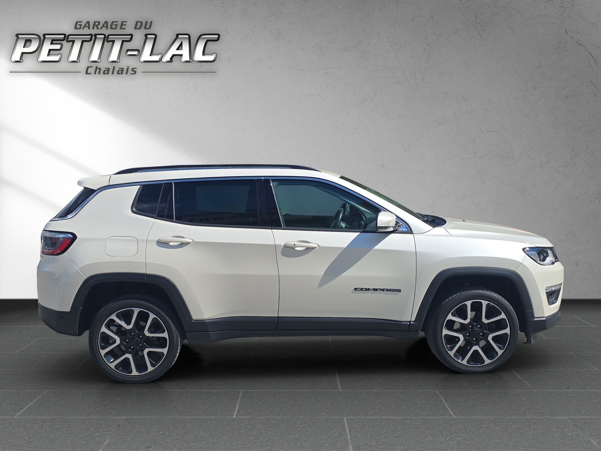 JEEP Compass 1.4 Turbo Limited AWD 9ATX-image-2