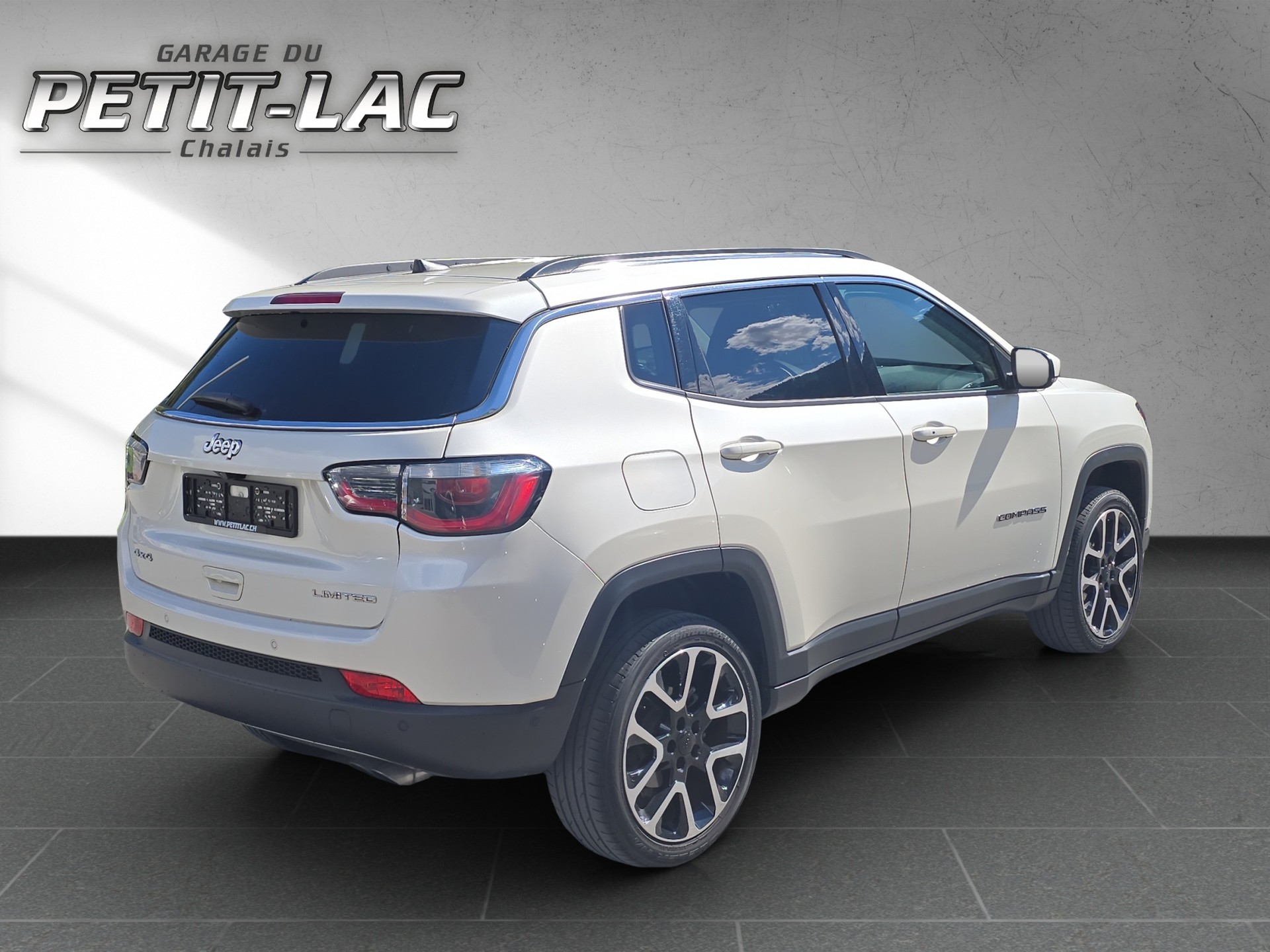 JEEP Compass 1.4 Turbo Limited AWD 9ATX-image-3