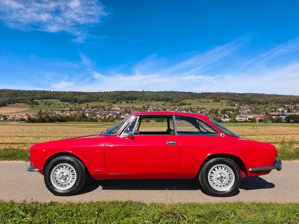 ALFA ROMEO GTV 2000-image-2