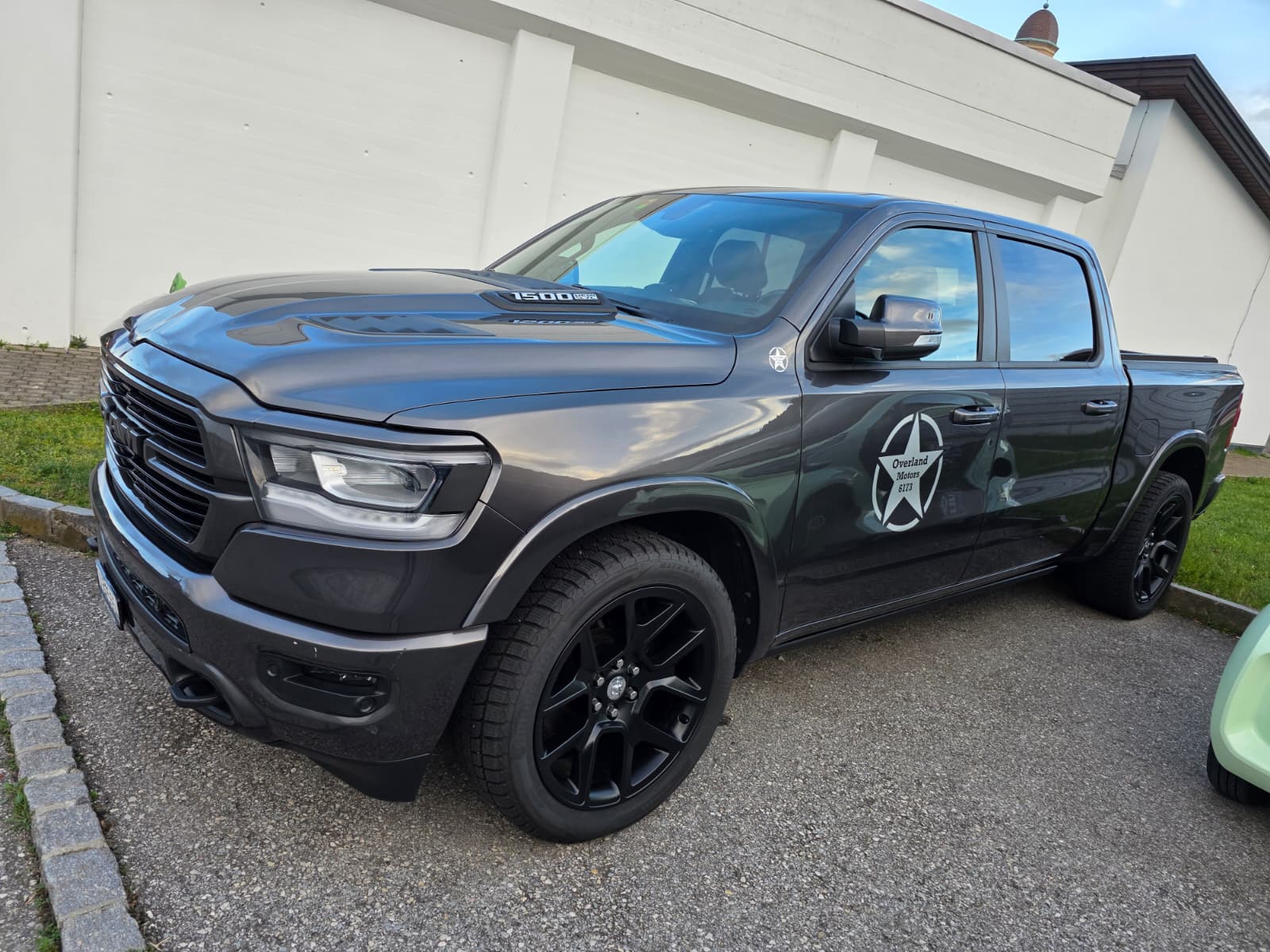DODGE Crew Cab-image-3