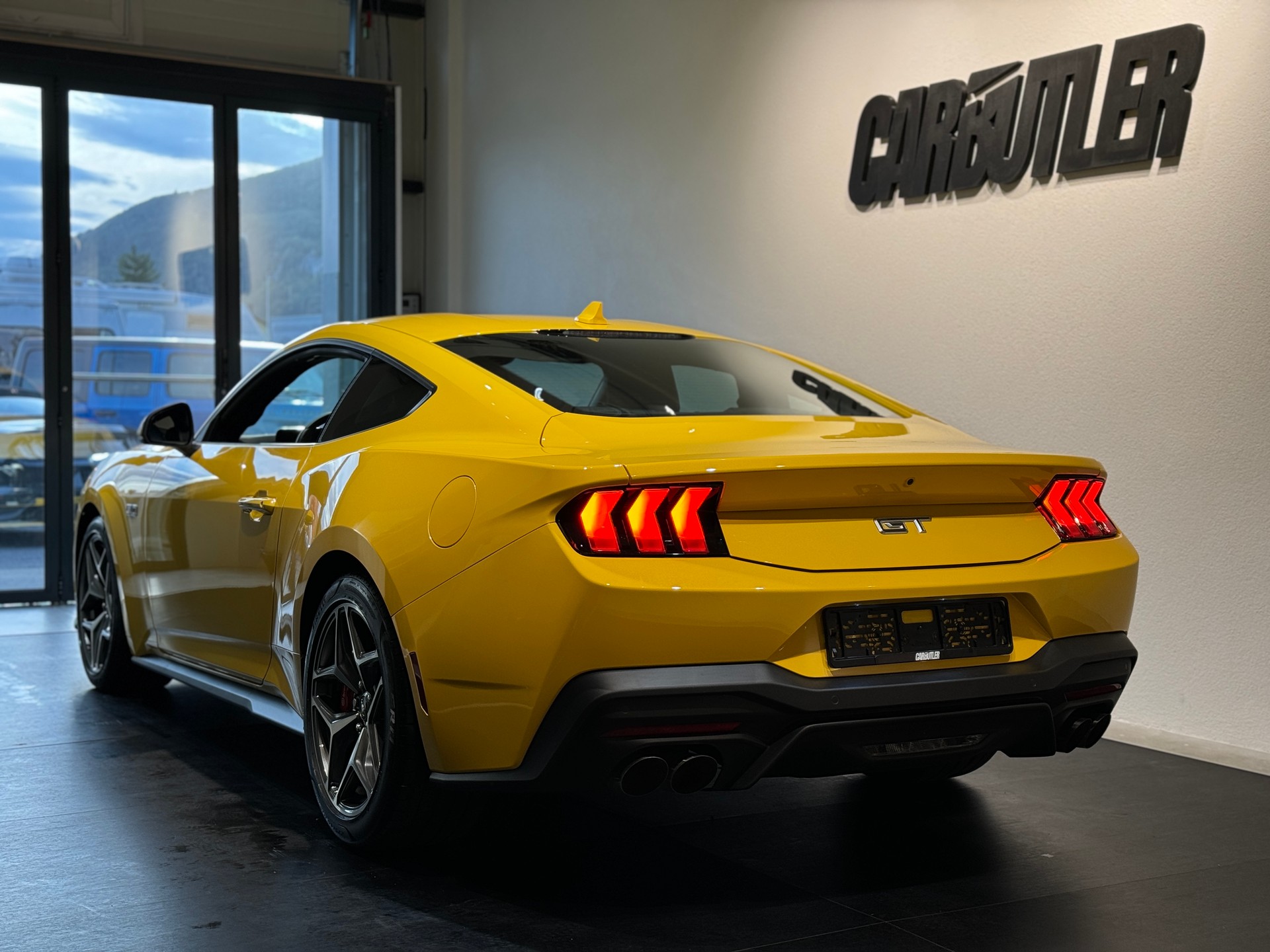FORD Mustang Fastback 5.0 V8 GT Automat 🚀 YELLOW - 699.- pro Monat ohne Anzahlung! - GRATIS SERVICE-image-12