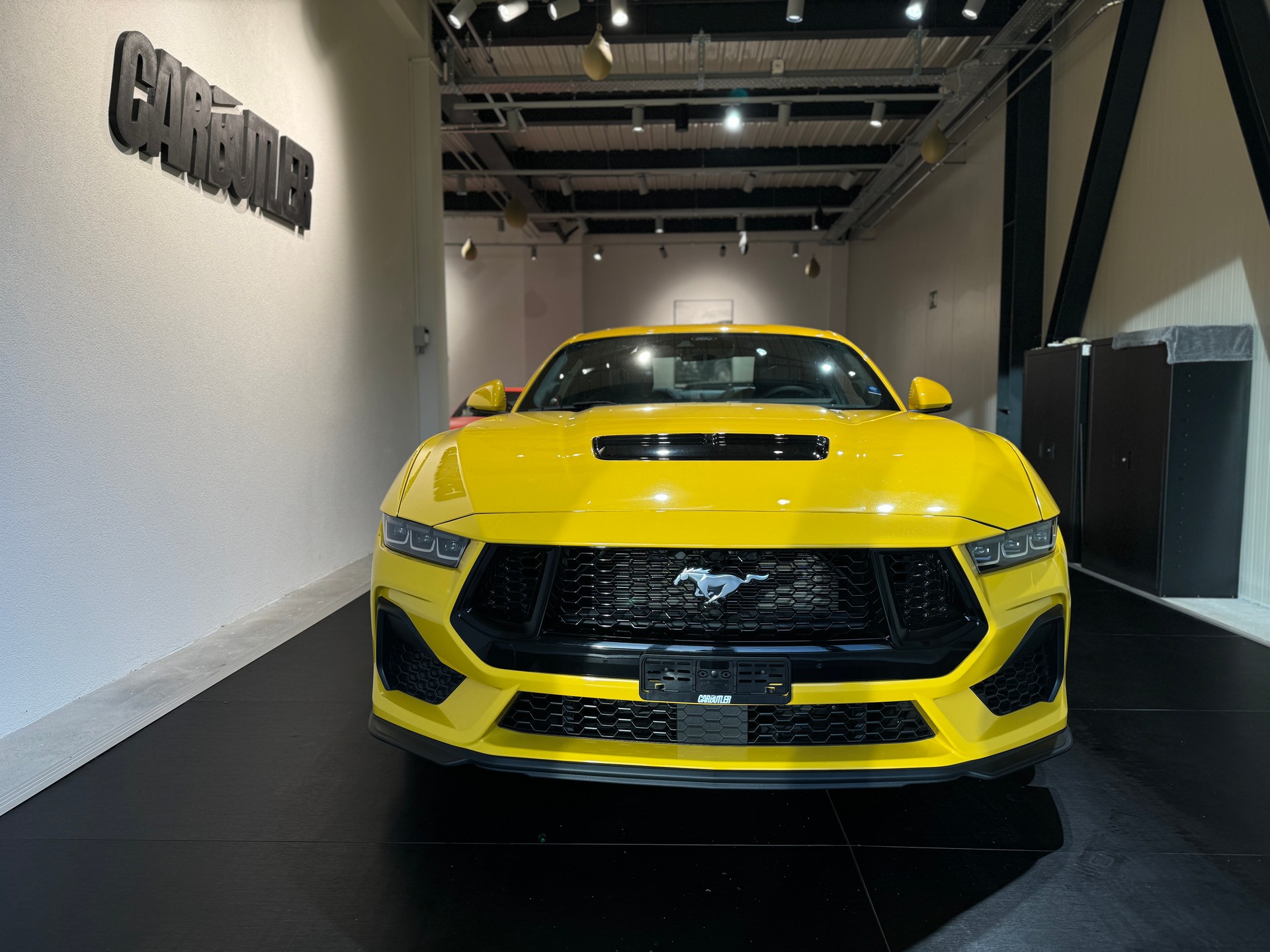 FORD Mustang Fastback 5.0 V8 GT Automat 🚀 YELLOW - 699.- pro Monat ohne Anzahlung! - GRATIS SERVICE-image-6