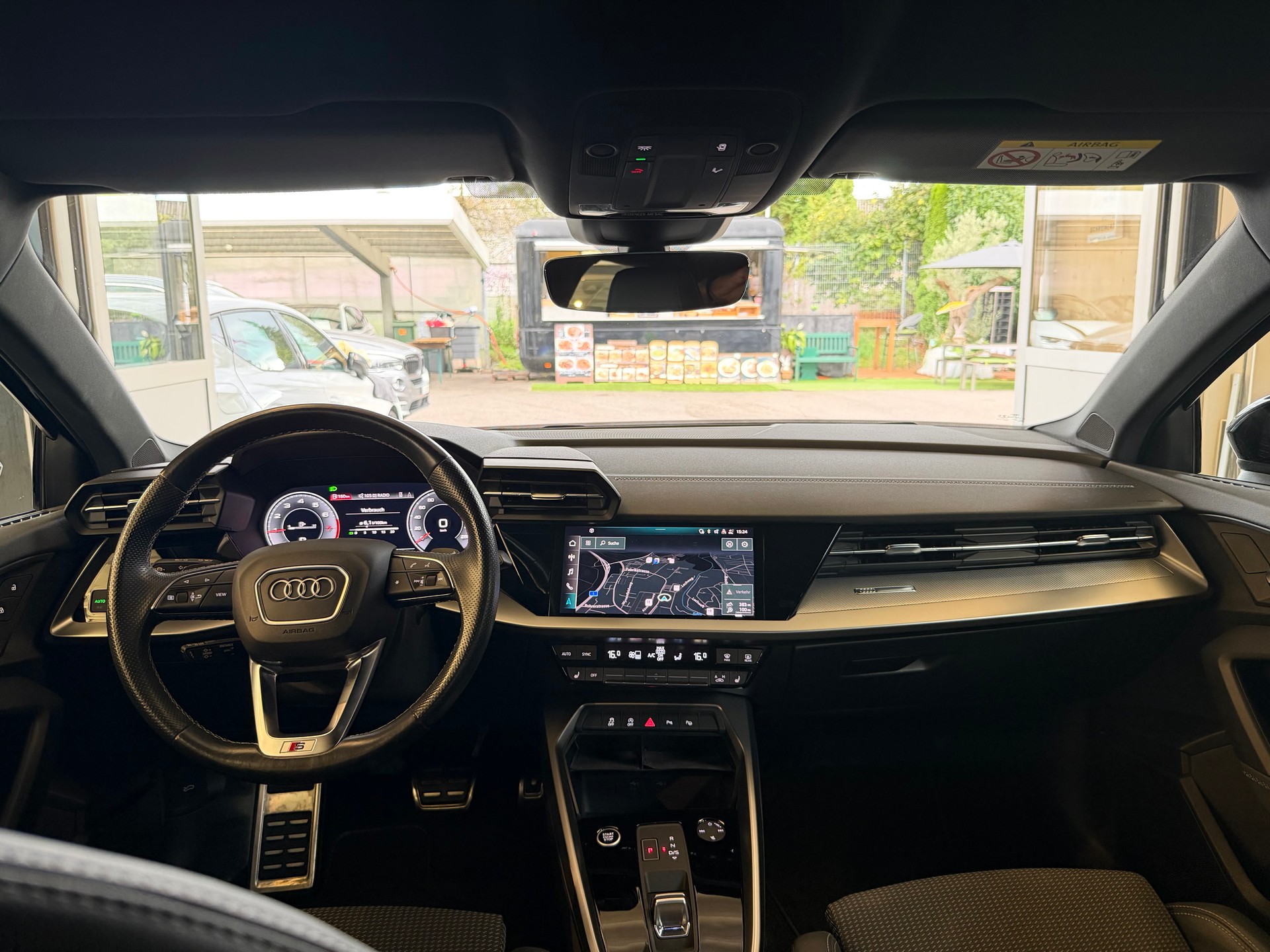 AUDI A3 Sportback 1.5 35 TFSI Attraction S-Tronic-image-9