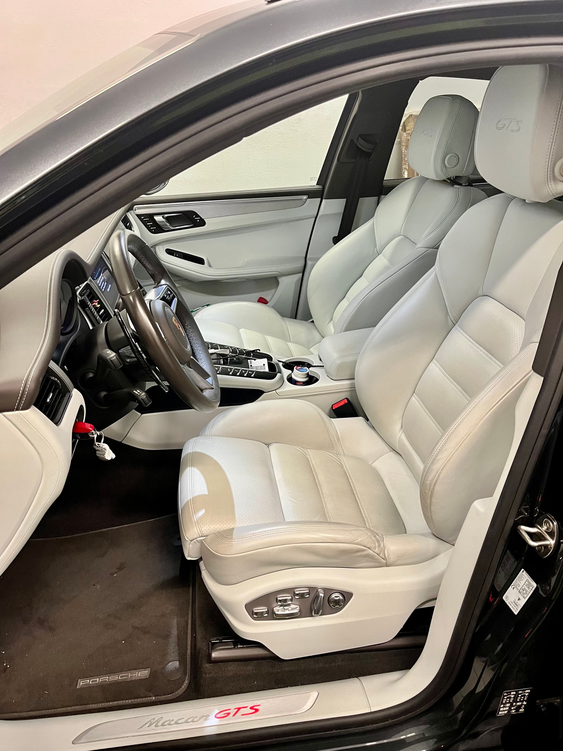 PORSCHE Macan GTS PDK-image-5