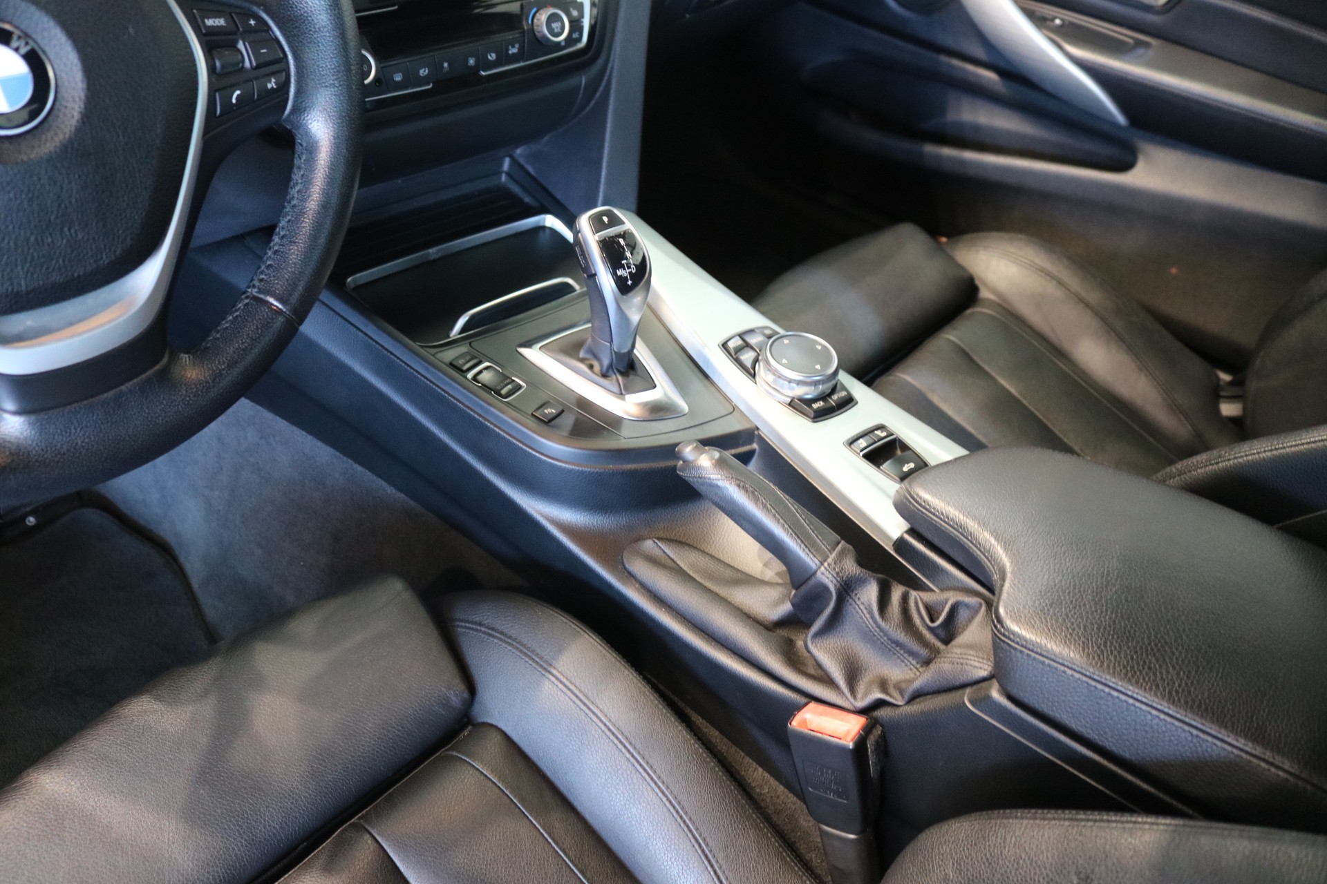 BMW 428i Cabriolet xDrive Steptronic-image-36
