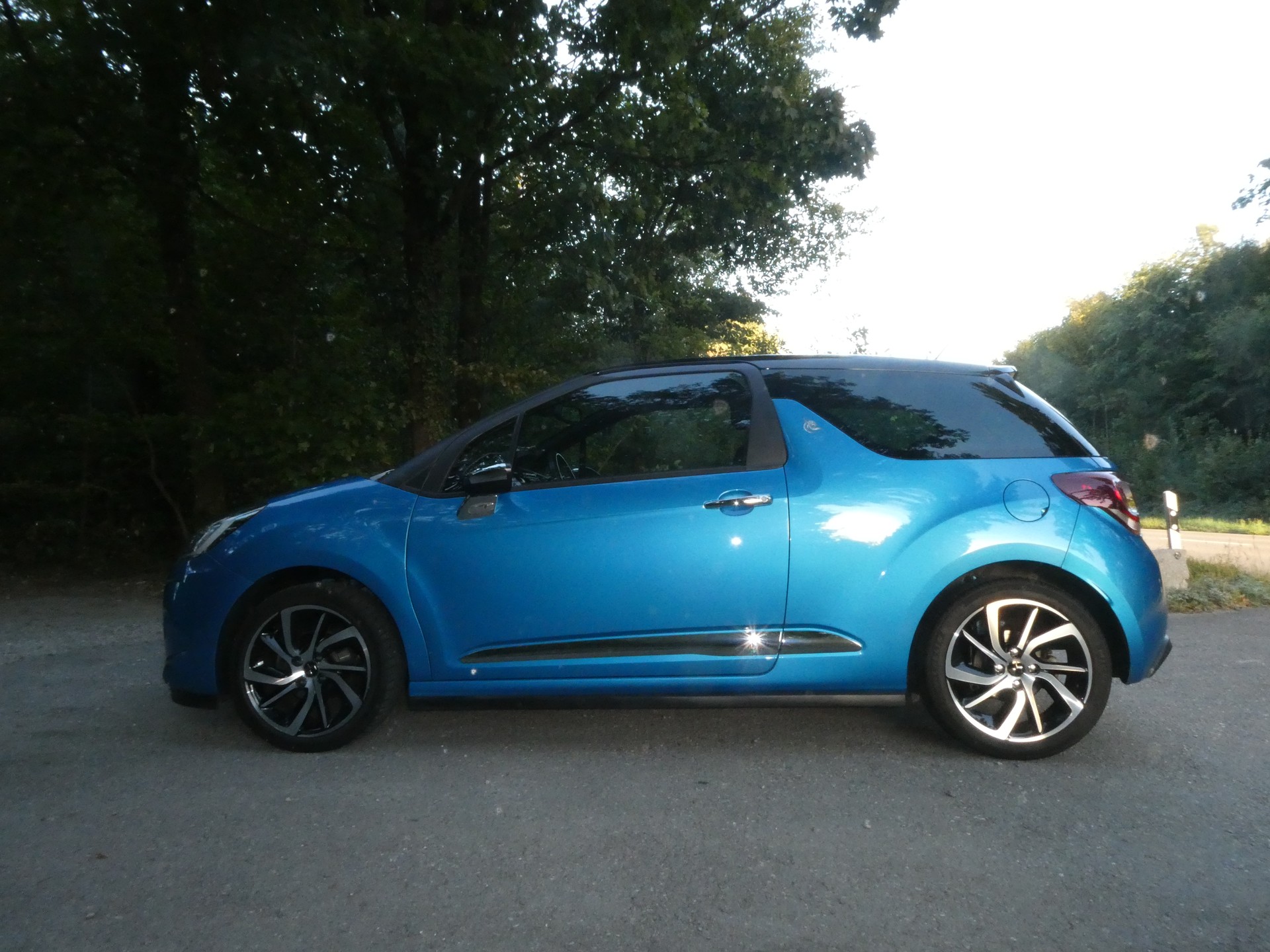 DS AUTOMOBILES DS3 1.2 PureTech SO Irresistible-image-6
