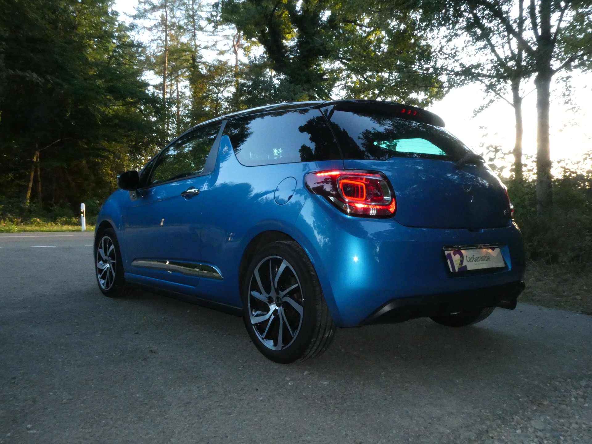 DS AUTOMOBILES DS3 1.2 PureTech SO Irresistible-image-4