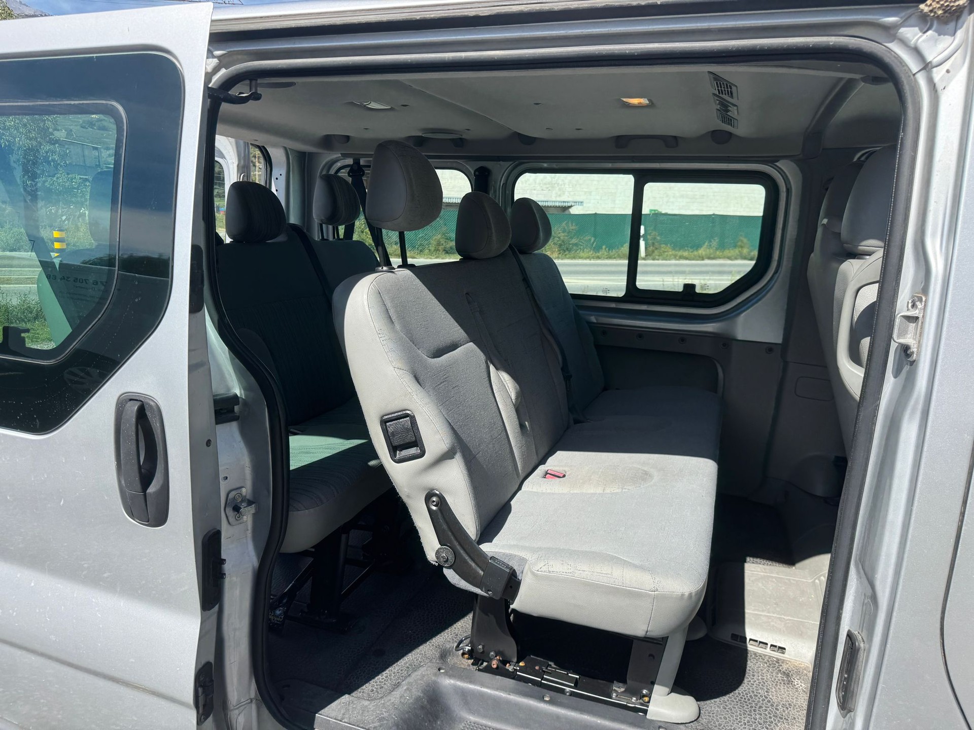 NISSAN Primastar 2.0dCi 115 L2H1 Premium 2.9t-image-9