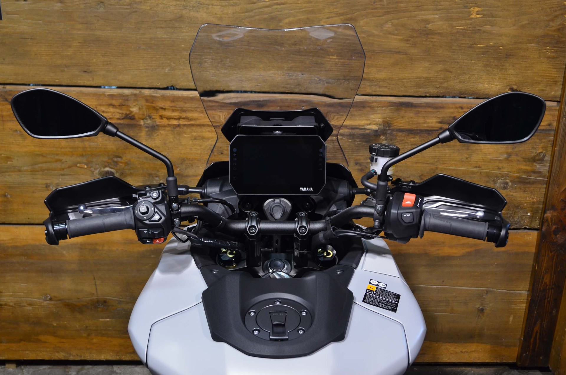 YAMAHA Tracer 9 GT ABS-showroom-element-2