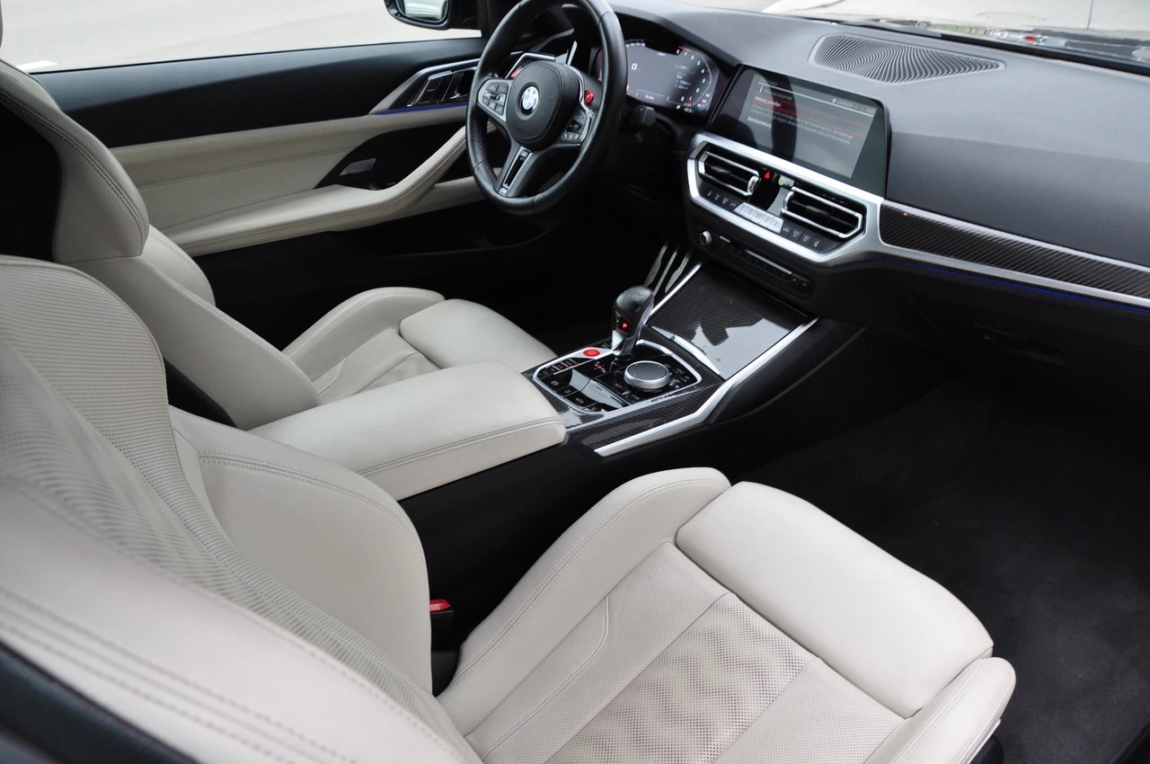 BMW M4 Cabrio Competition M xDrive-image-17