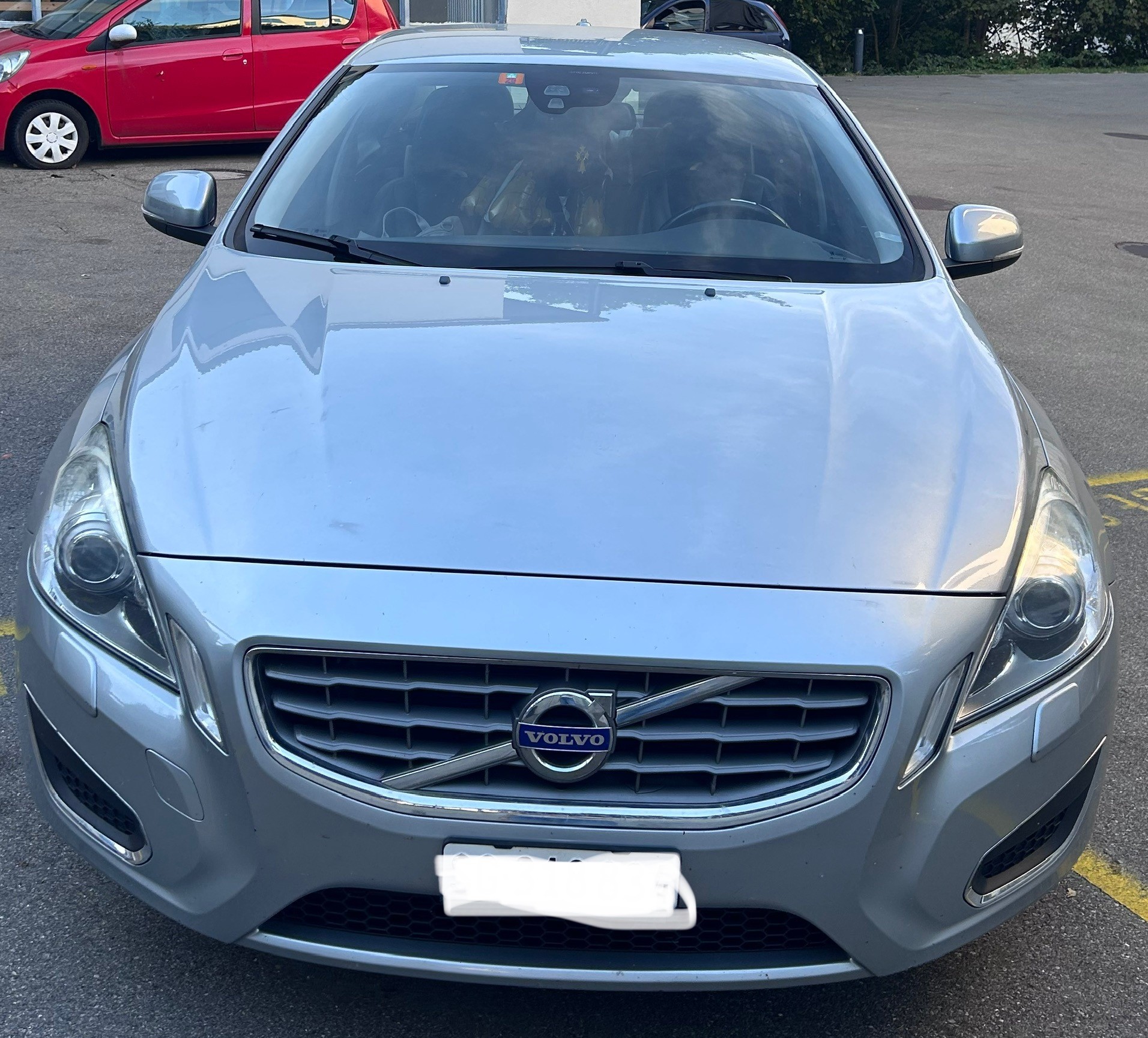 VOLVO 2.0 D3 Kinetic-image-1