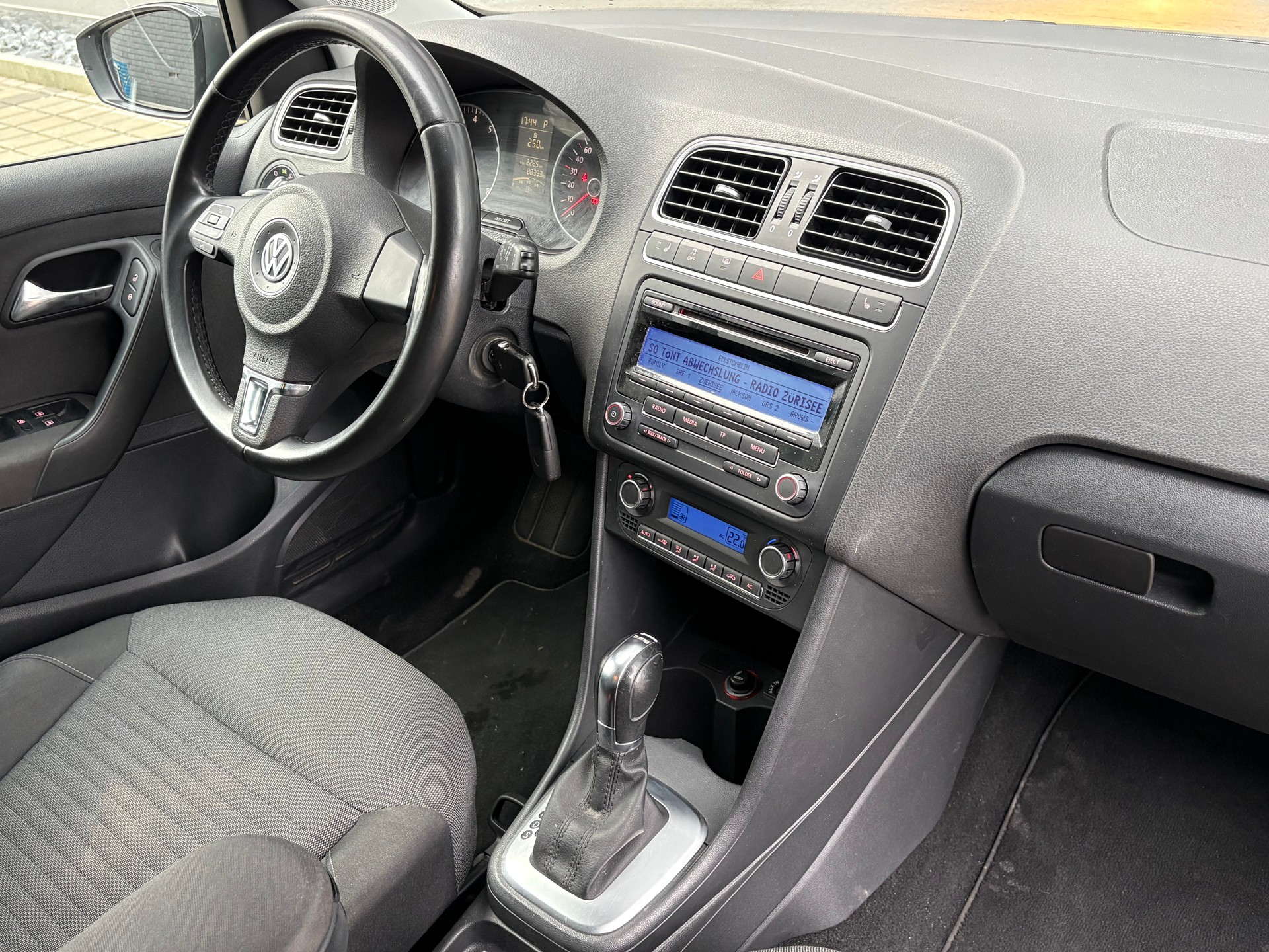 VW Polo 1.2 TSI Team DSG 88’000 km – frisch ab MFK & Service – Steuerkette neu-image-11