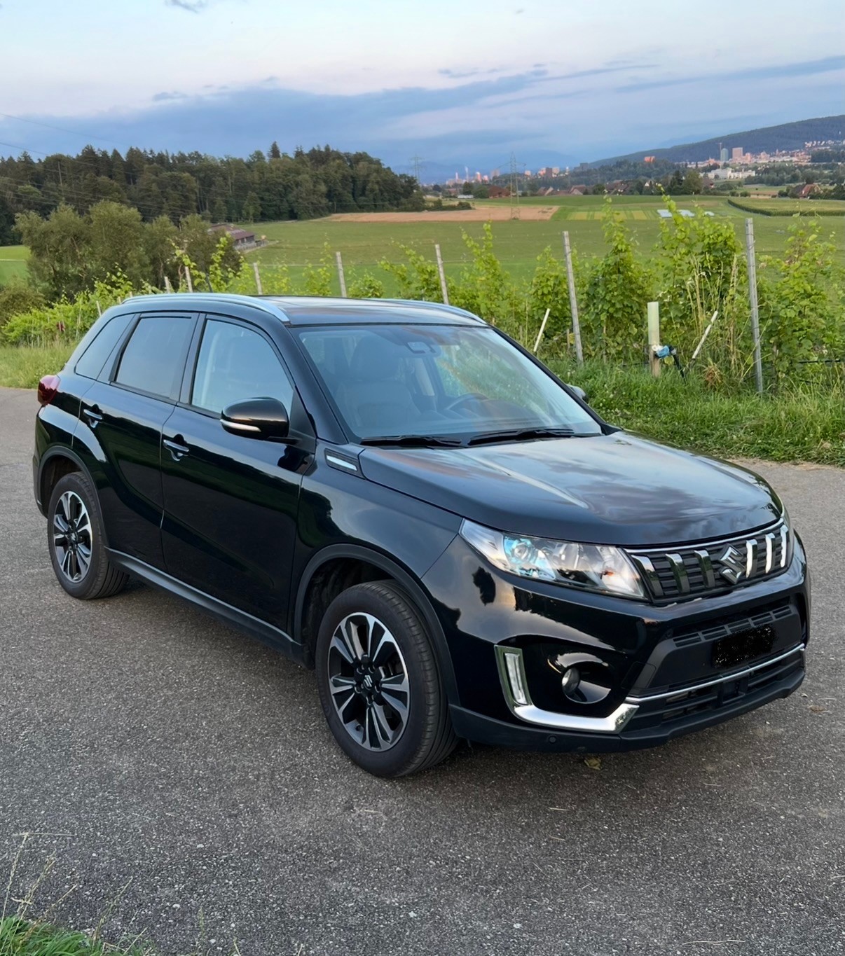 SUZUKI SUZUKI Vitara 1.4 4x4 Boosterjet Compact Top Automatic *Vollausstattung*-image-2
