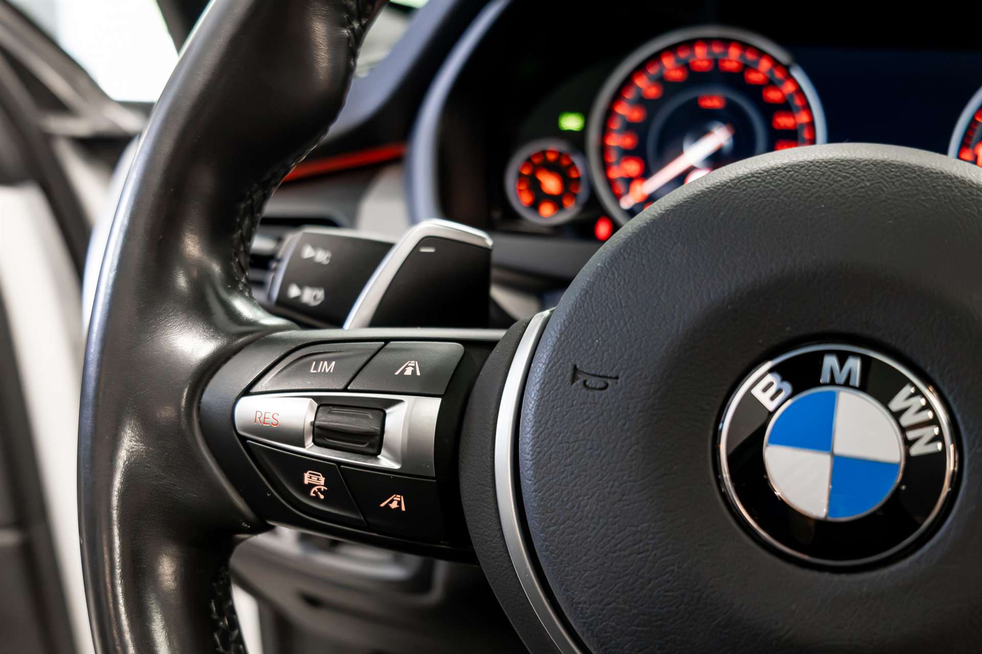 BMW X5 xDrive 40d Steptronic-image-9