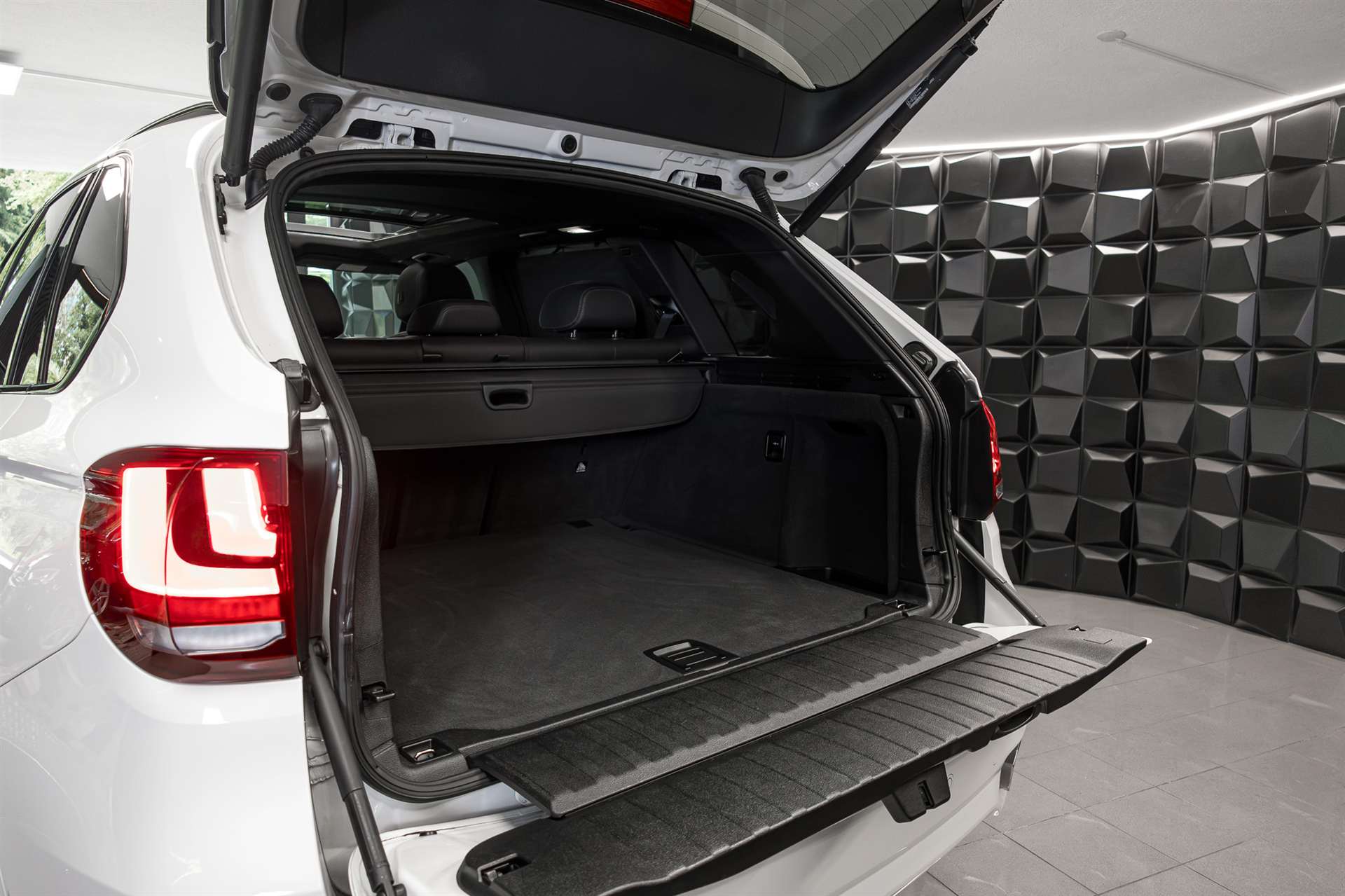 BMW X5 xDrive 40d Steptronic-image-29