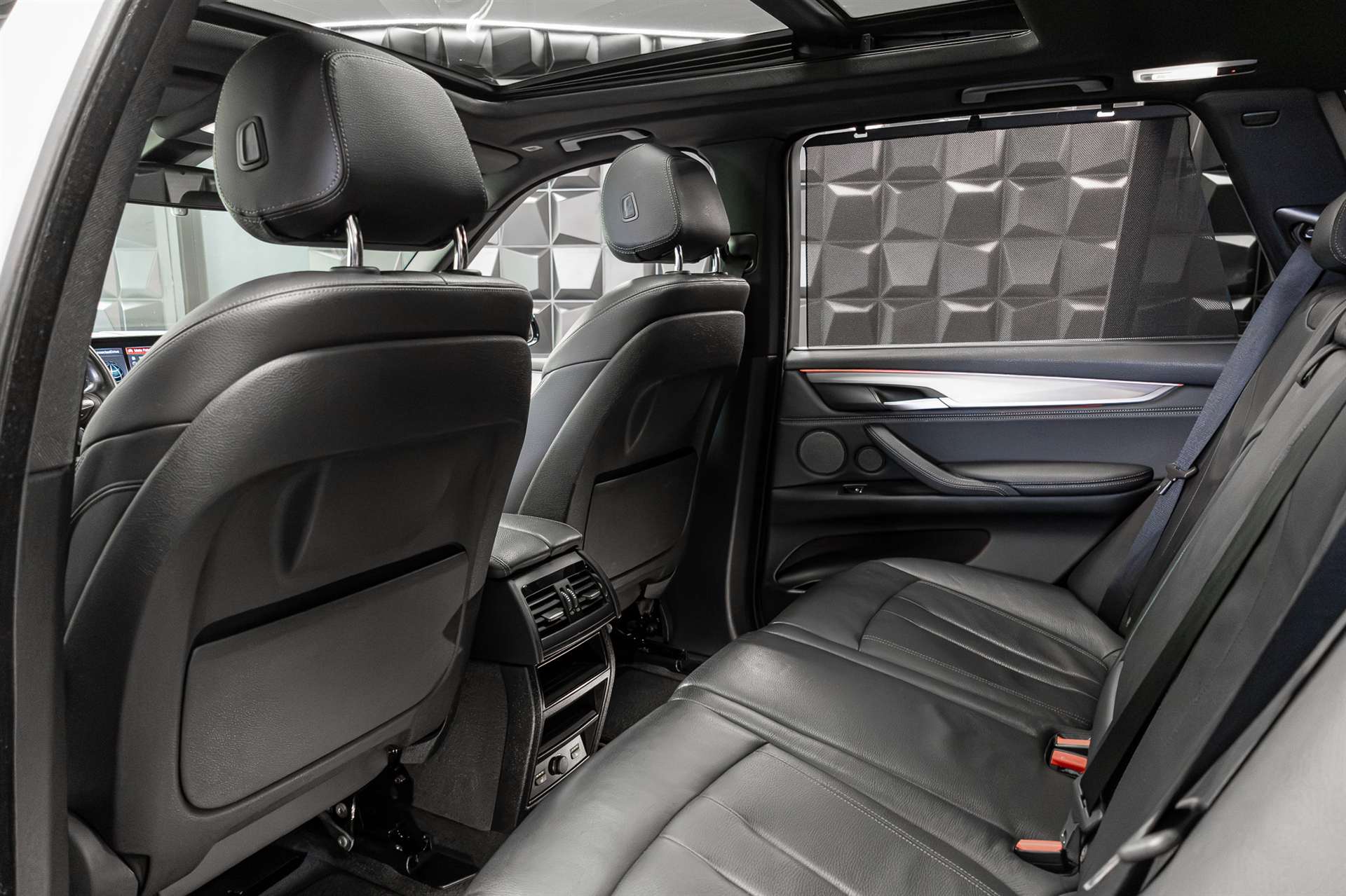 BMW X5 xDrive 40d Steptronic-image-24