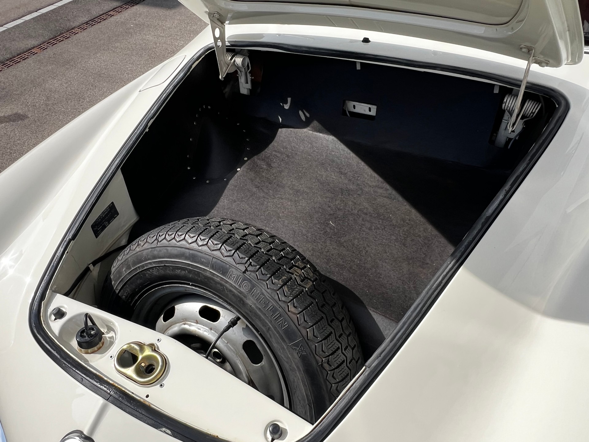 VW VW 14-image-14