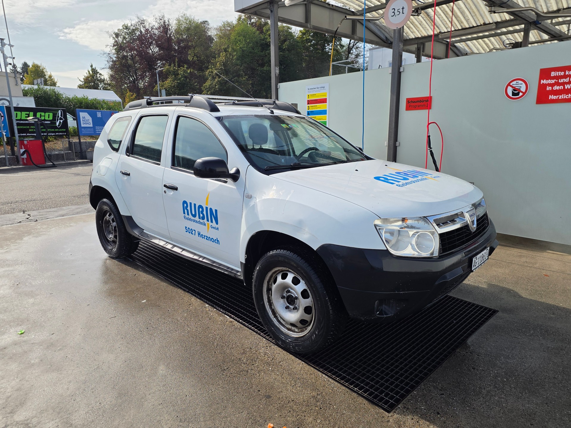 DACIA Duster 1.6 Ambiance 4x2-image-0