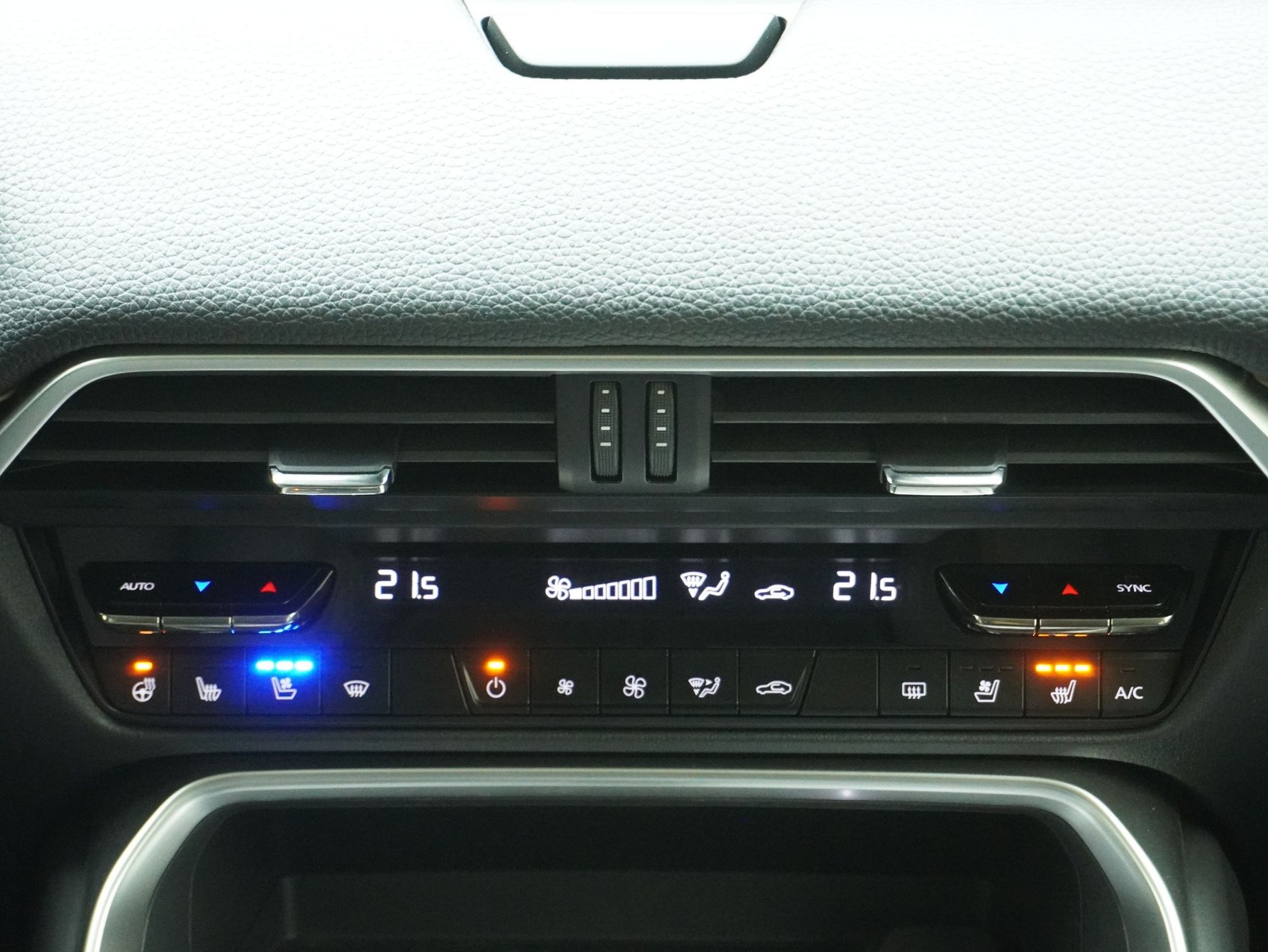MAZDA CX-60 2.5 PHEV Exclusive Line 4WD-image-17