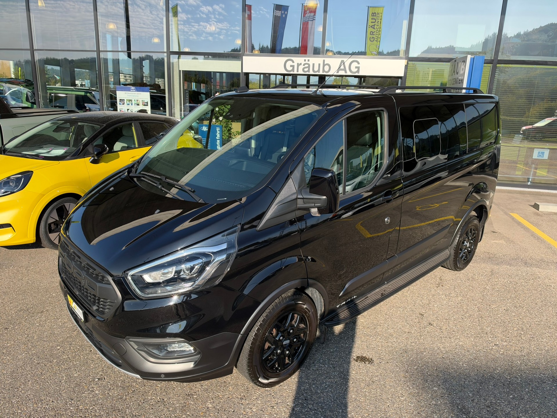 FORD Transit Custom Van 320 L1H1 DK Trail-image-2