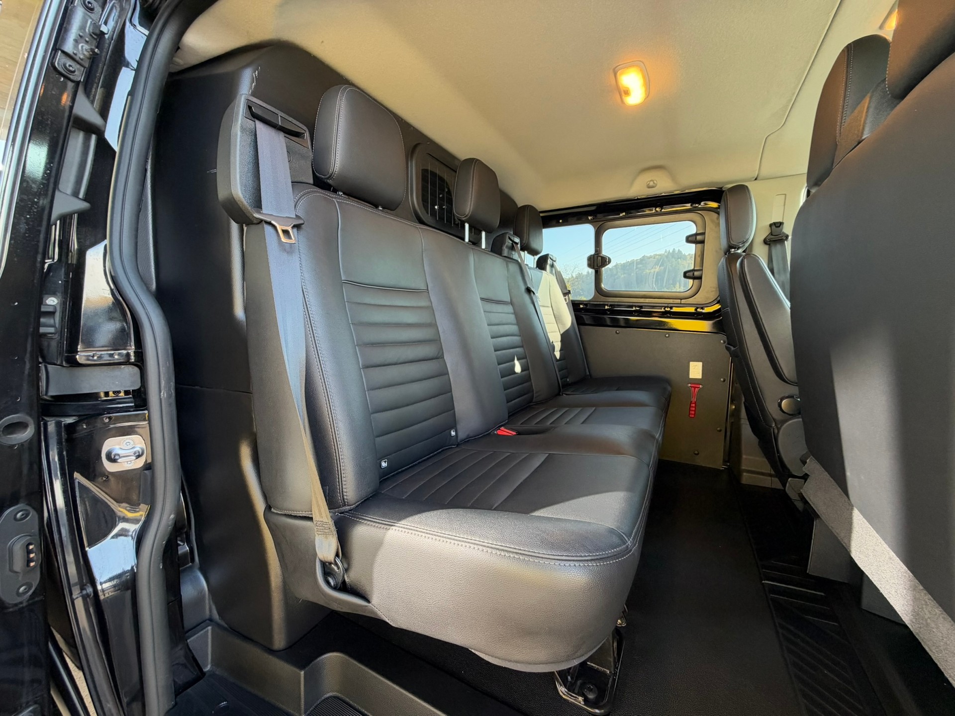 FORD Transit Custom Van 320 L1H1 DK Trail-image-7