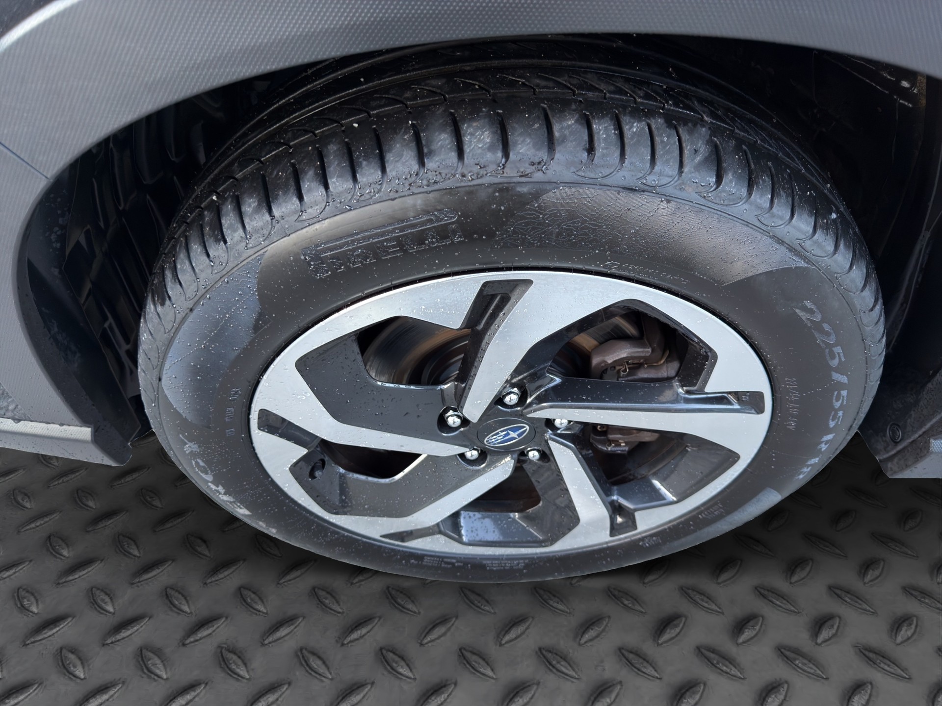 SUBARU Forester 2.0i e-Boxer Luxury Lineartronic-image-16