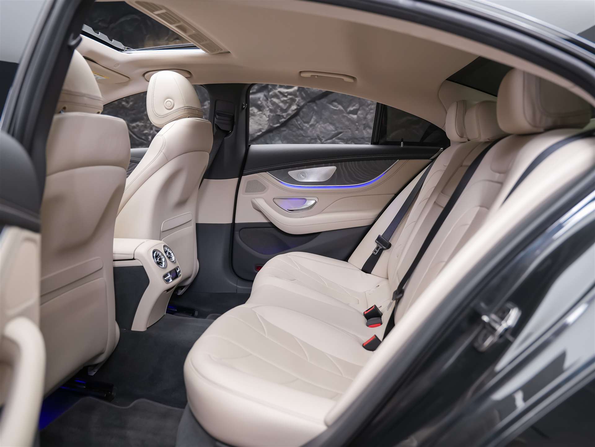 MERCEDES-BENZ CLS 53 AMG 4 Matic+ Edition1 *Massage*Panorama*Head Up*-image-14