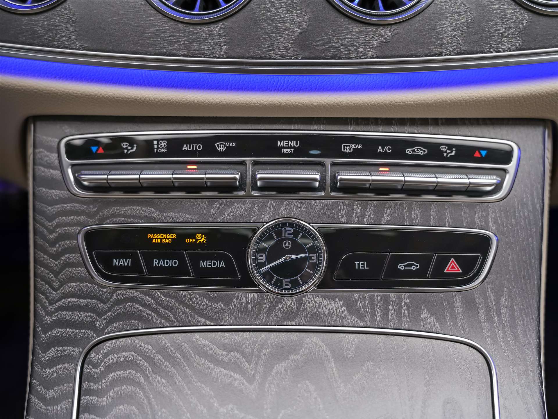 MERCEDES-BENZ CLS 53 AMG 4 Matic+ Edition1 *Massage*Panorama*Head Up*-image-24