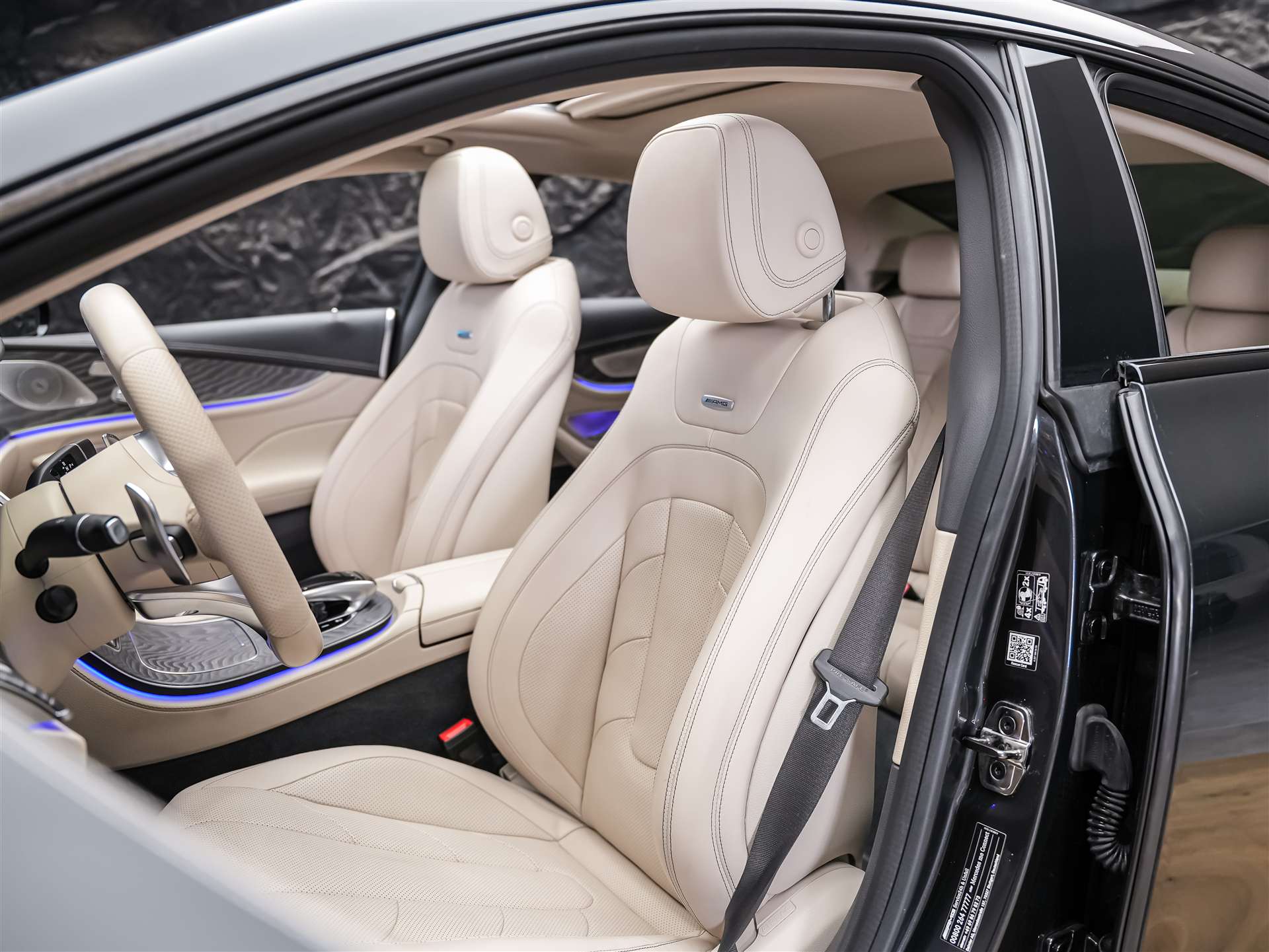 MERCEDES-BENZ CLS 53 AMG 4 Matic+ Edition1 *Massage*Panorama*Head Up*-image-9