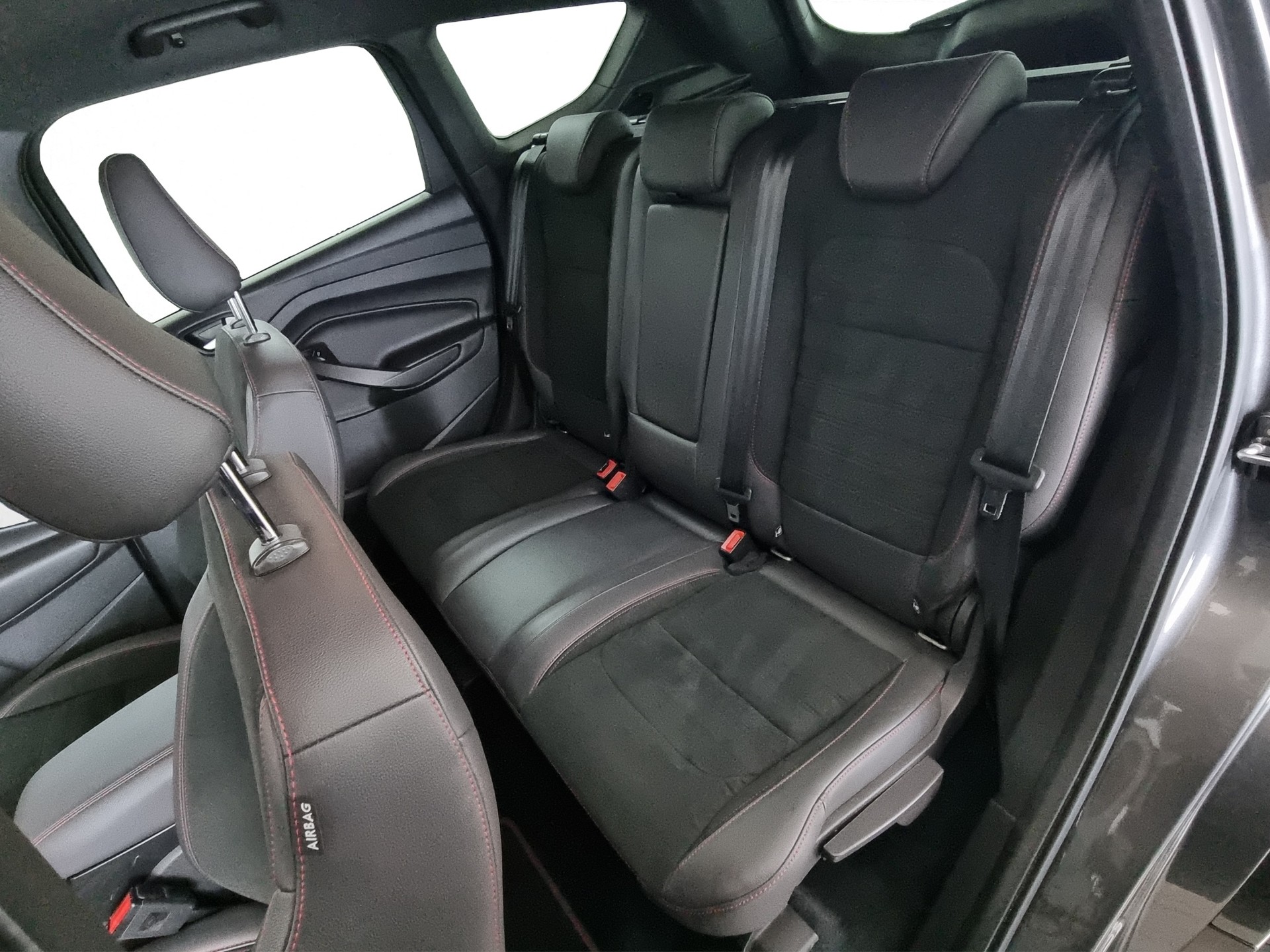 FORD Kuga 1.5 EcoBoost ST-Line 4x4 Aut.-image-6