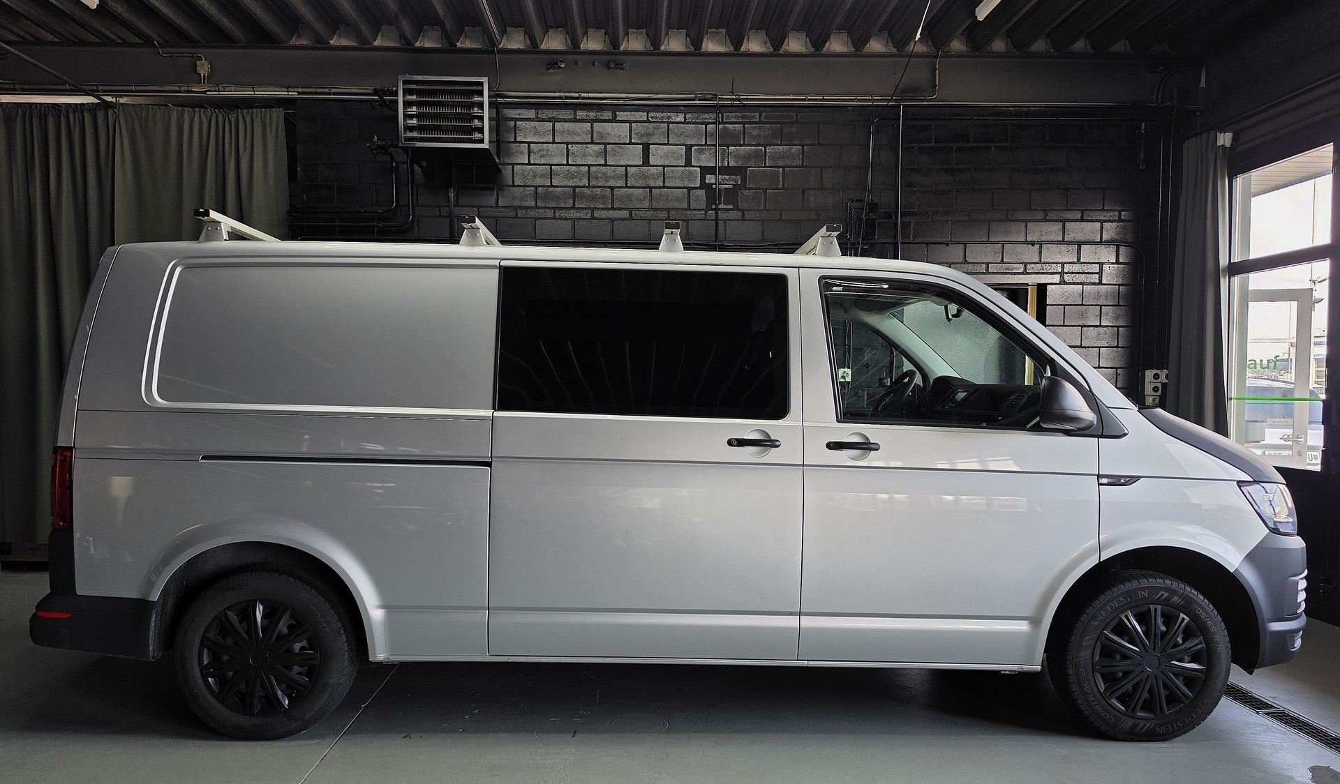 VW T6 2.0 TDI-image-1