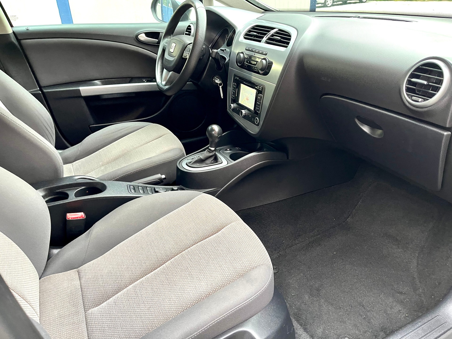 SEAT Leon 1.8 TSI Style DSG-image-8