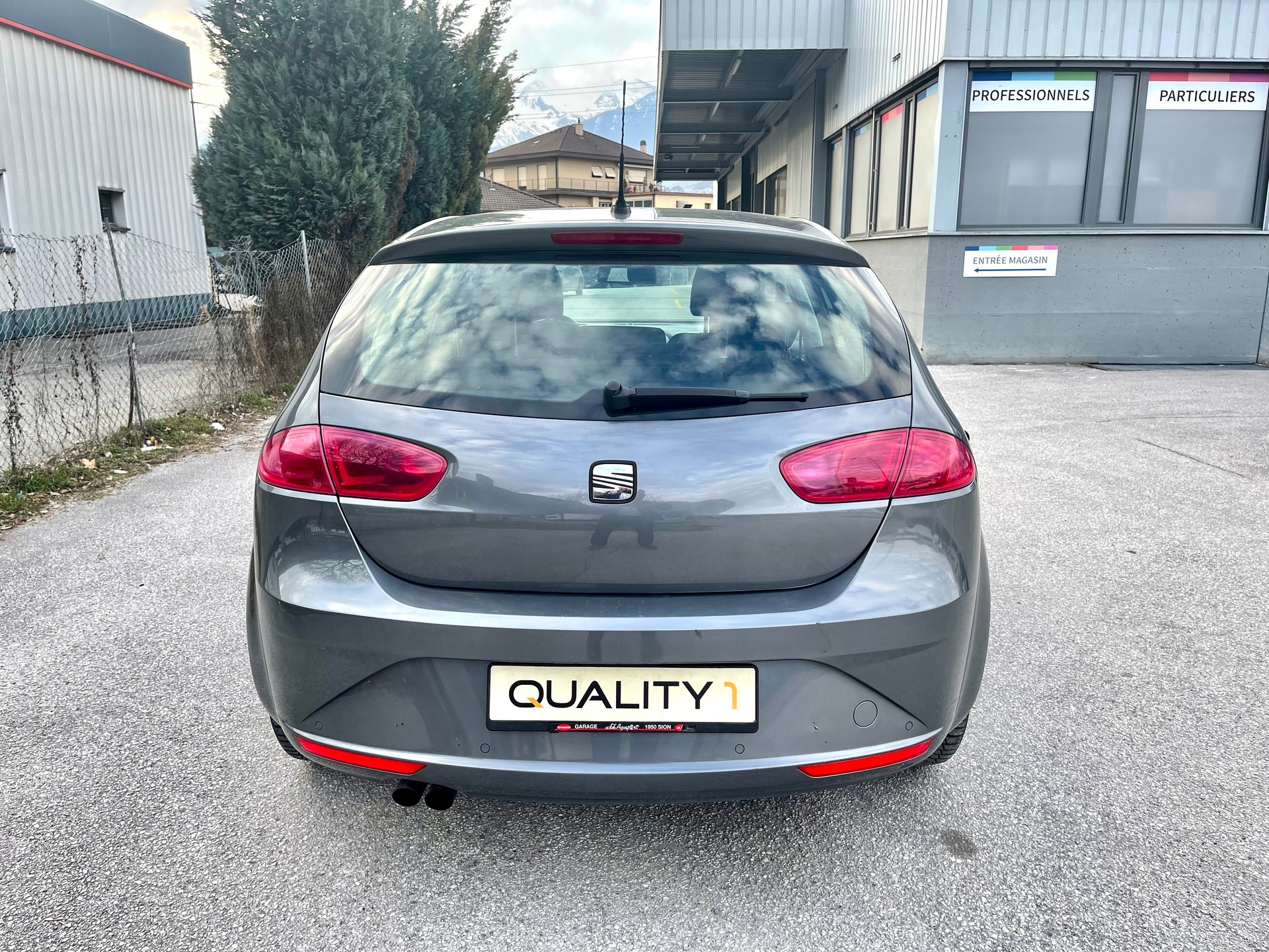 SEAT Leon 1.8 TSI Style DSG-image-20
