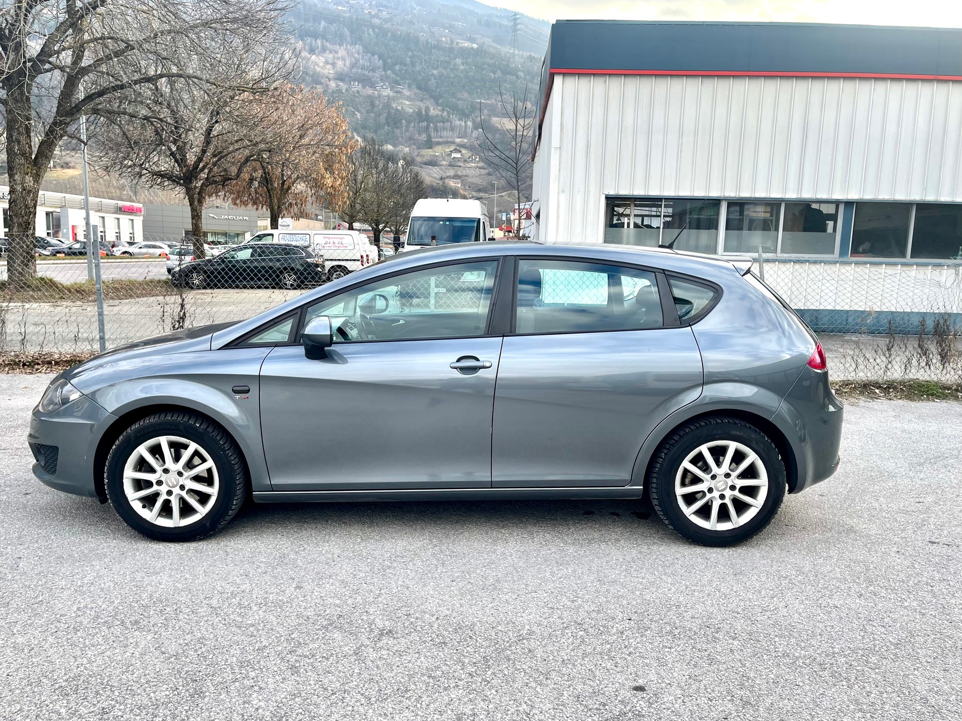 SEAT Leon 1.8 TSI Style DSG-image-27