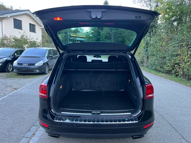 VW Touareg 4.2 TDI Tiptronic-image-9