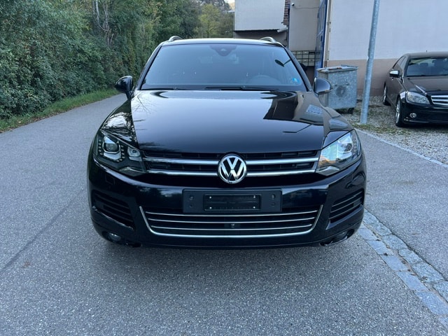 VW Touareg 4.2 TDI Tiptronic-image-1