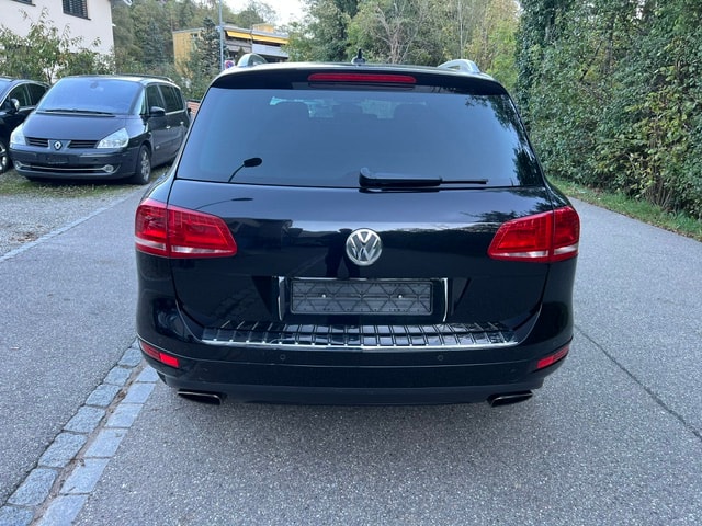 VW Touareg 4.2 TDI Tiptronic-image-4