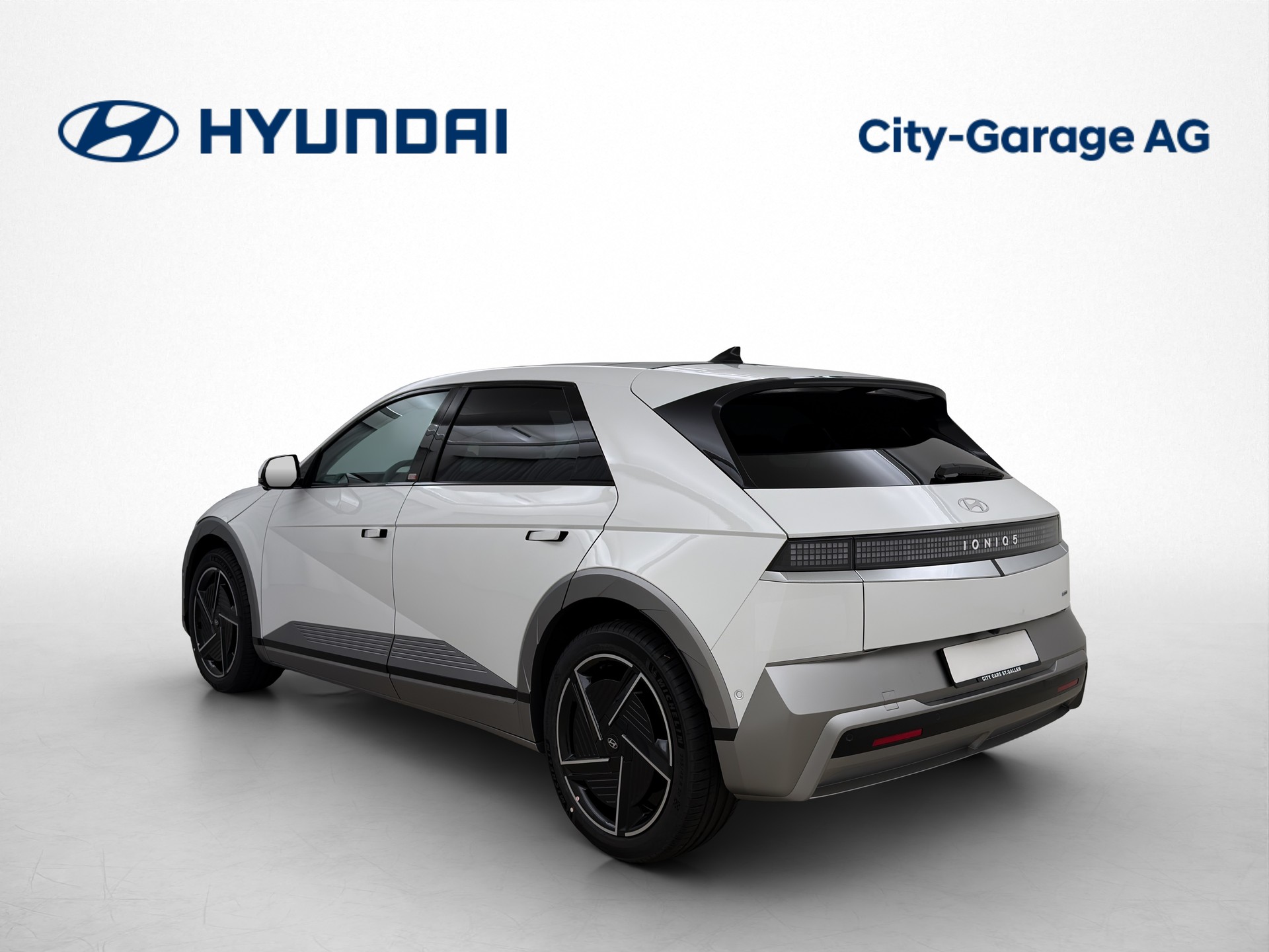HYUNDAI Ioniq 5 84 kWh Vertex 4WD-image-2