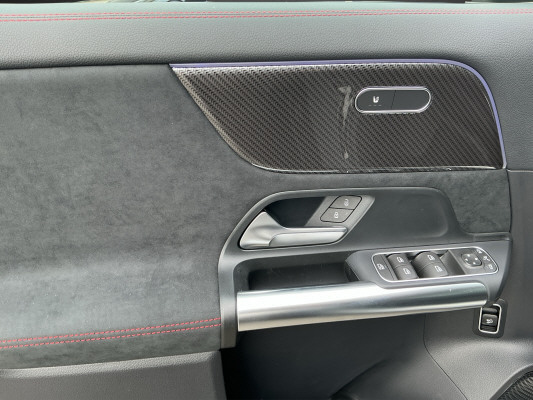 MERCEDES-BENZ GLA 220d 4M Swiss Star-image-9