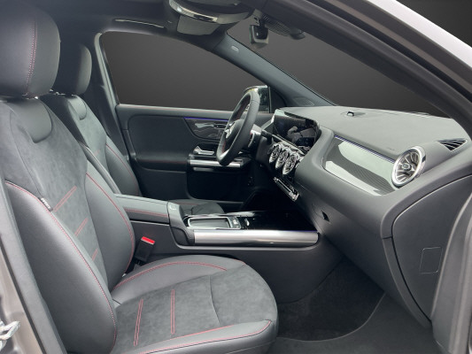 MERCEDES-BENZ GLA 220d 4M Swiss Star-image-8