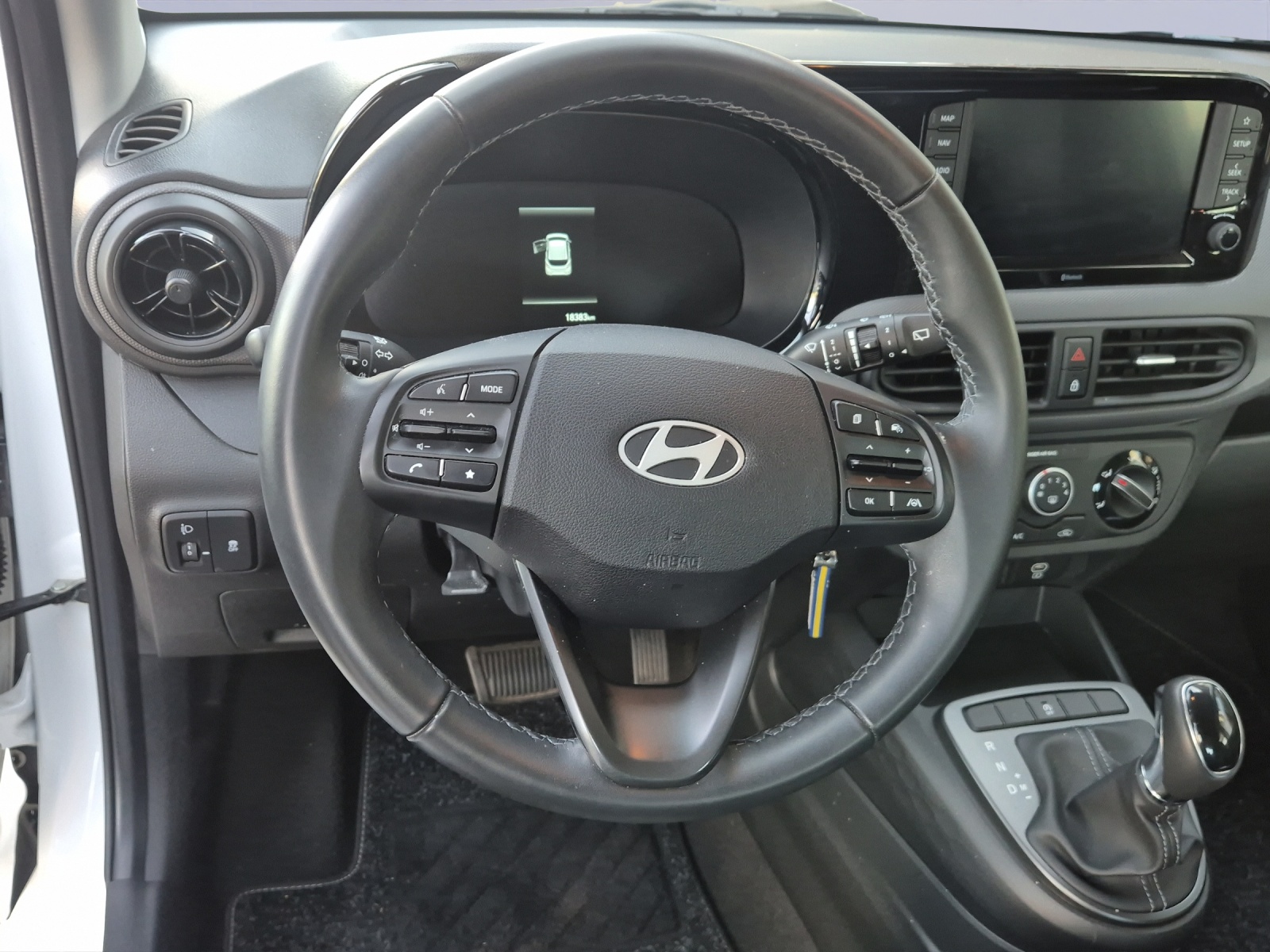 HYUNDAI i10 1.0 Origo Aut.-image-9