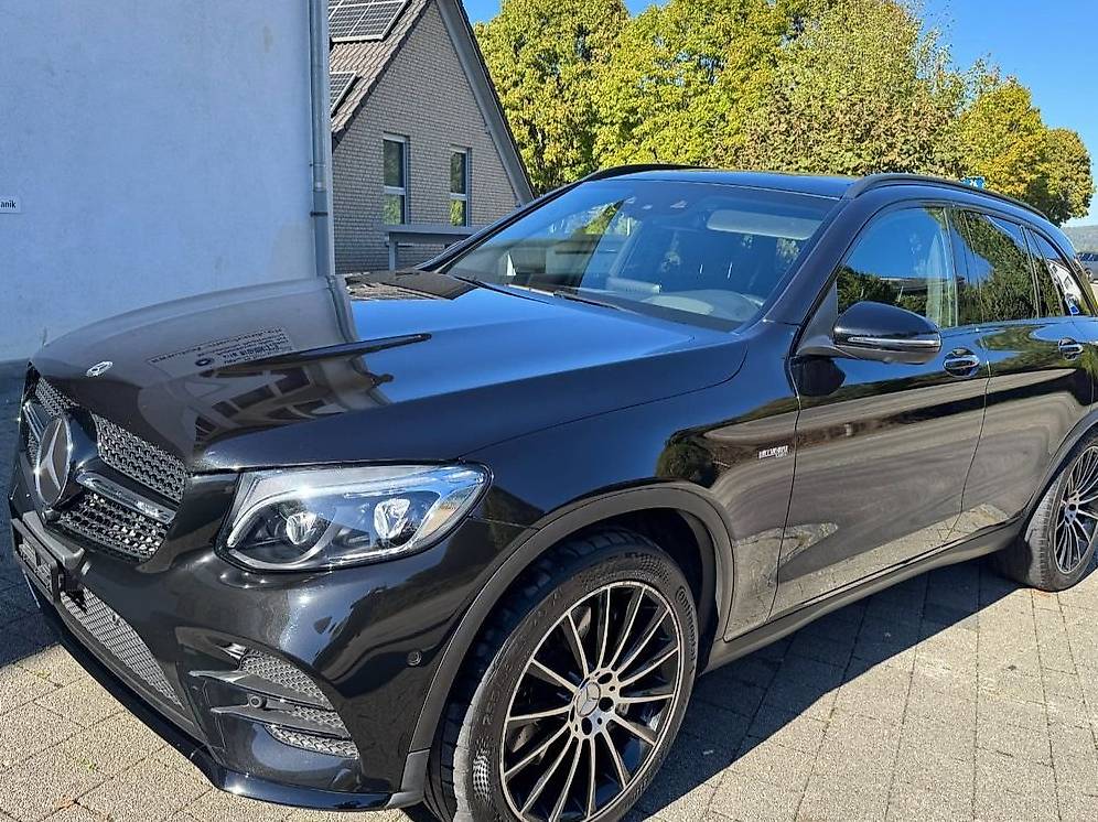 MERCEDES-BENZ GLC 43 AMG-image-3