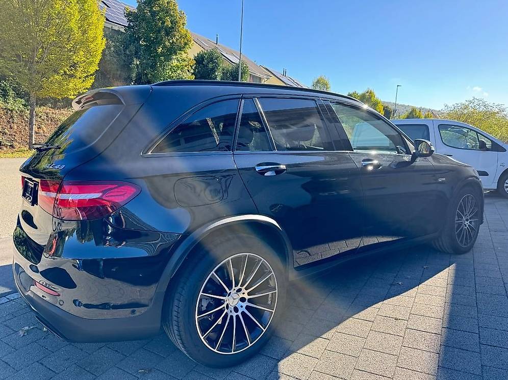 MERCEDES-BENZ GLC 43 AMG-image-1