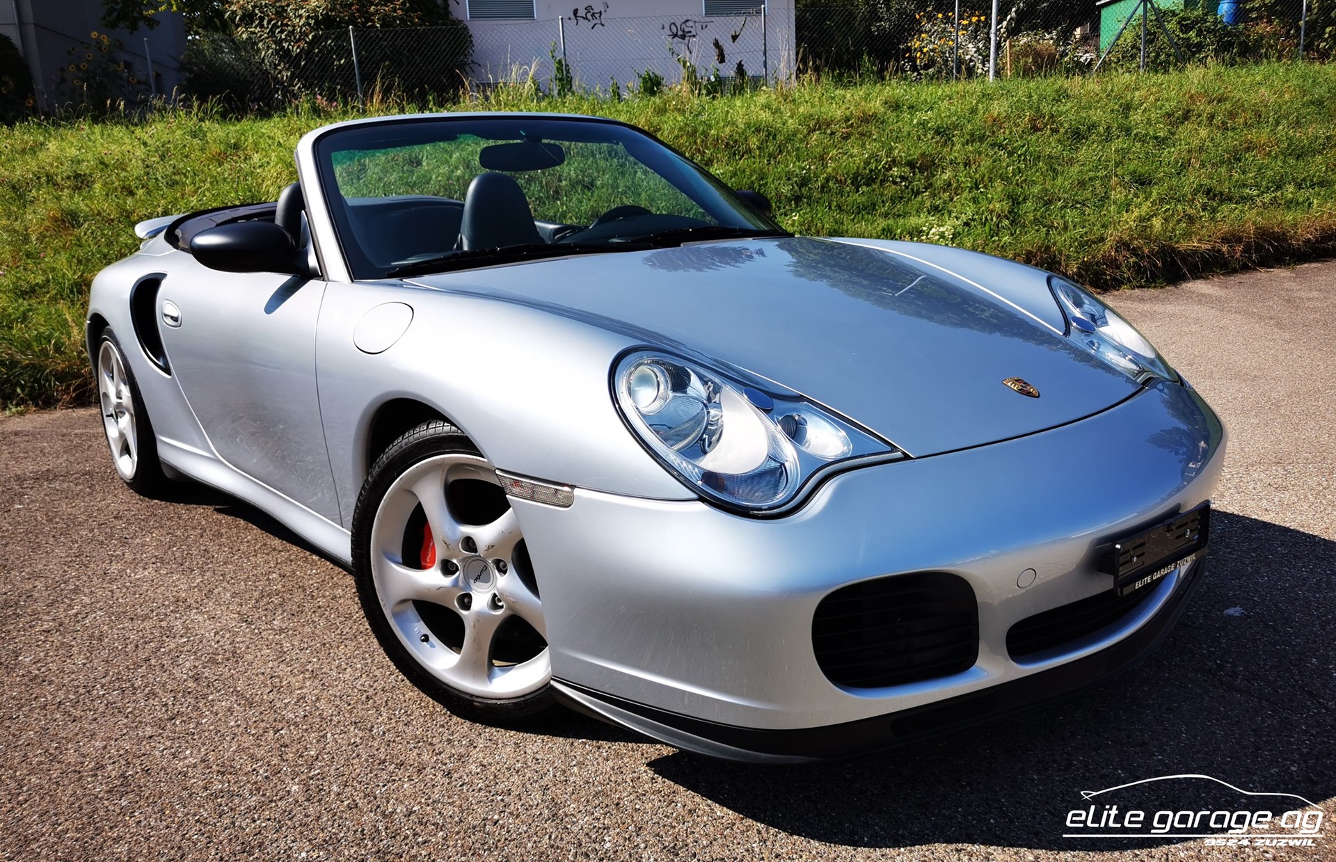 PORSCHE 911 Turbo Cabrio-image-1