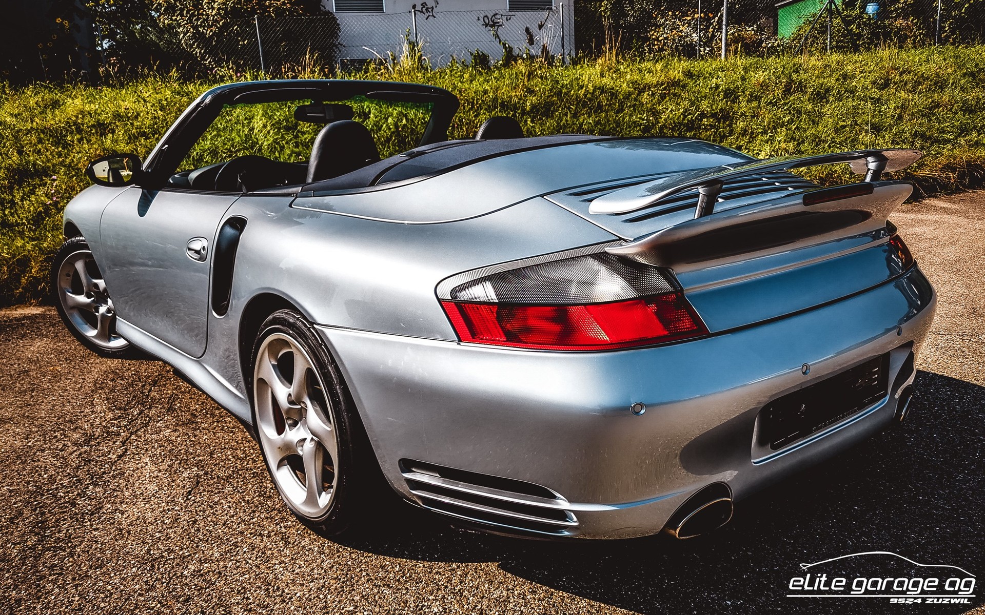 PORSCHE 911 Turbo Cabrio-image-8