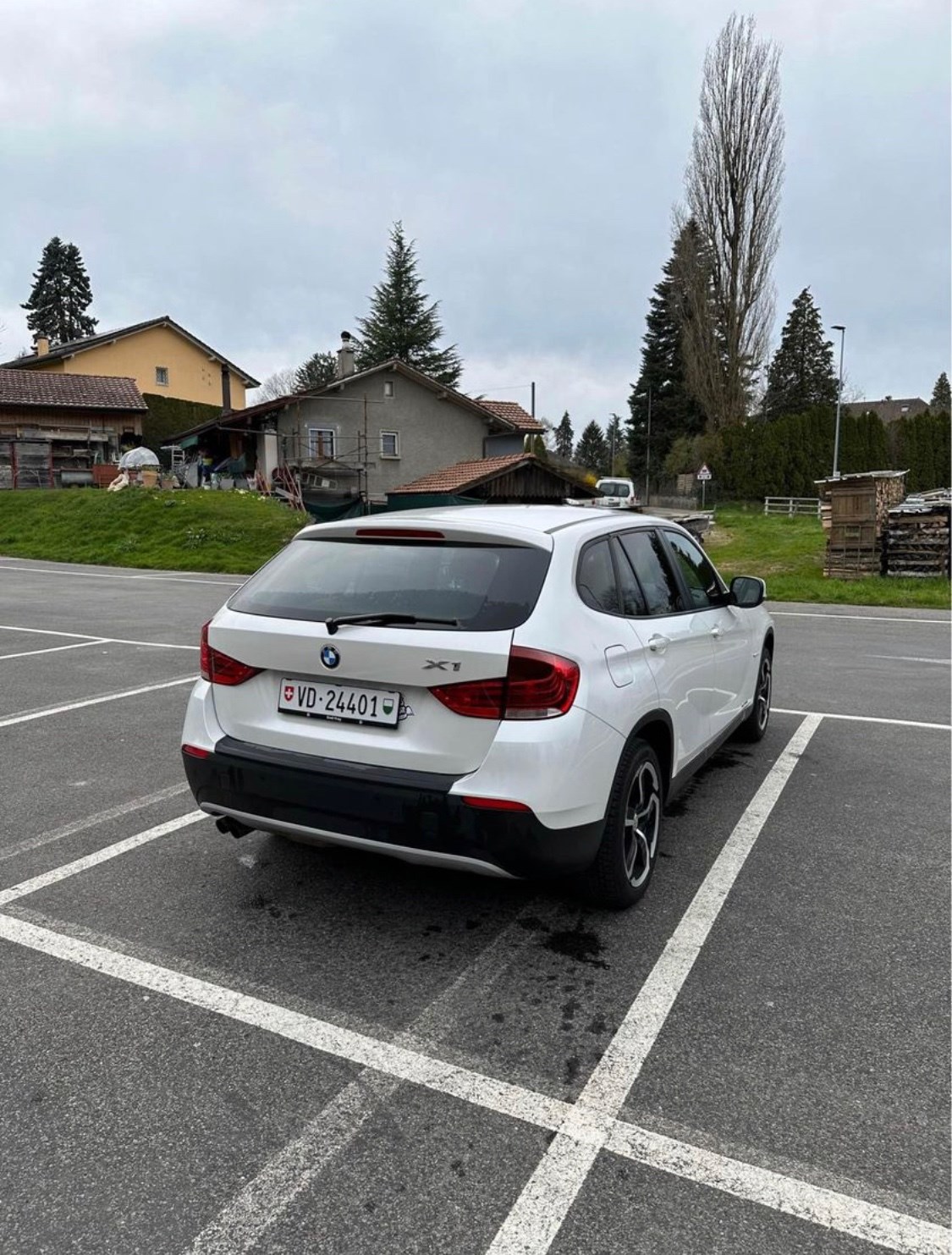 BMW X1 X Drive 20 I-image-1