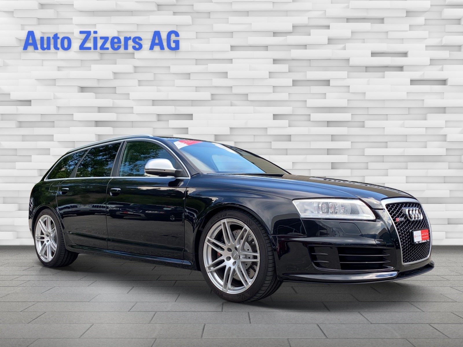AUDI RS6 Avant 5.0 TFSI V10 quattro tiptronic-image-6