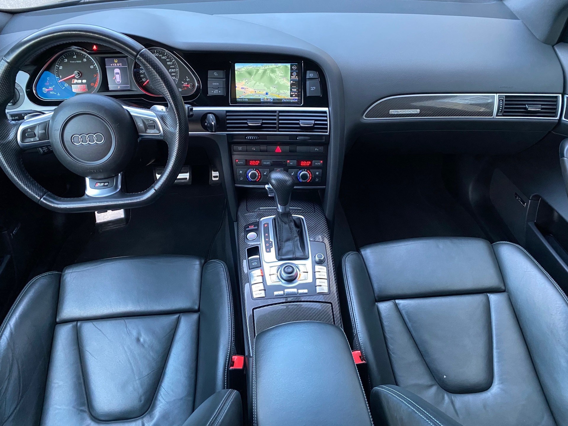 AUDI RS6 Avant 5.0 TFSI V10 quattro tiptronic-image-7
